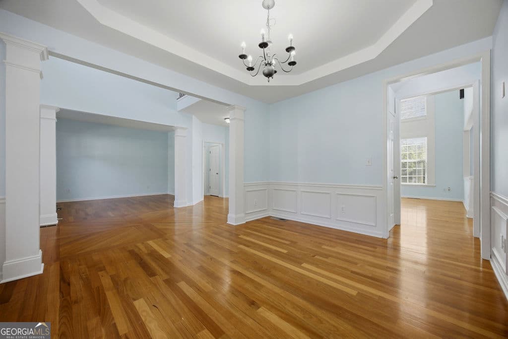 4 bedroom, 2.5 bathroom, 2,779 sq ft single family residence for sale at 147 Crystal Downs Way, Suwanee, GA 30024 — photo 5