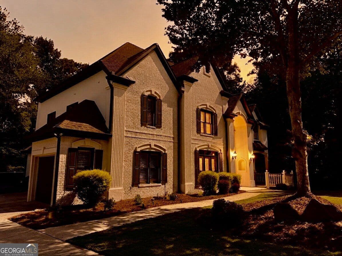 5 bedroom, 4.5 bathroom, 5,838 sq ft single family residence for sale at 4296 Bristlecone Drive, Marietta, GA 30064 — photo 2