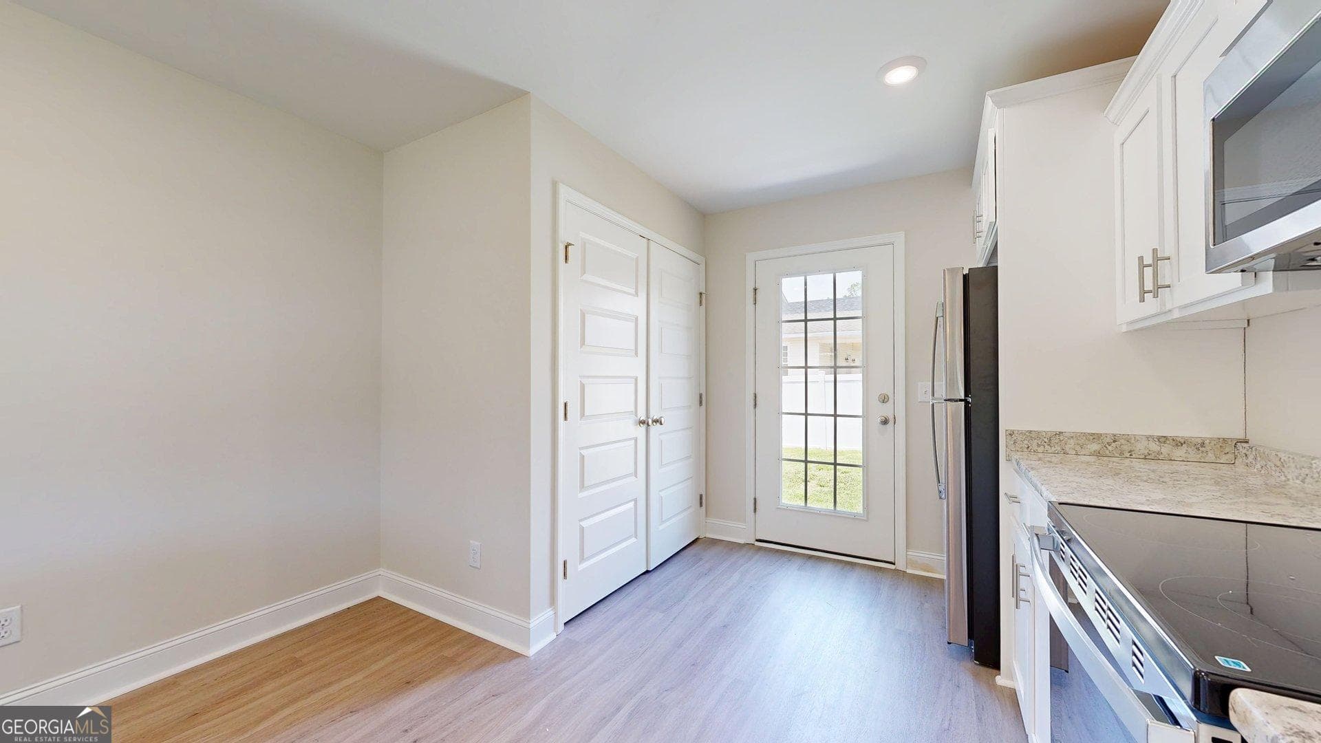 3 bedroom, 2 bathroom, 1,241 sq ft single family residence for sale at 2 Roundtree Street, Statesboro, GA 30458 — photo 6