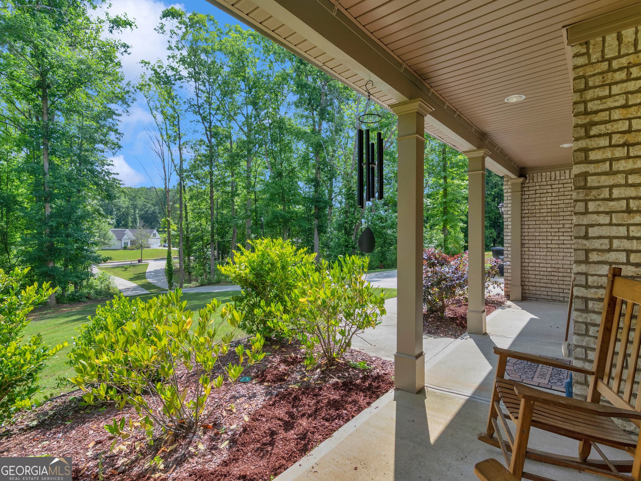 5 bedroom, 3 bathroom, 3,020 sq ft single family residence for sale at 2018 Emily Jane Drive, Griffin, GA 30224 — photo 3
