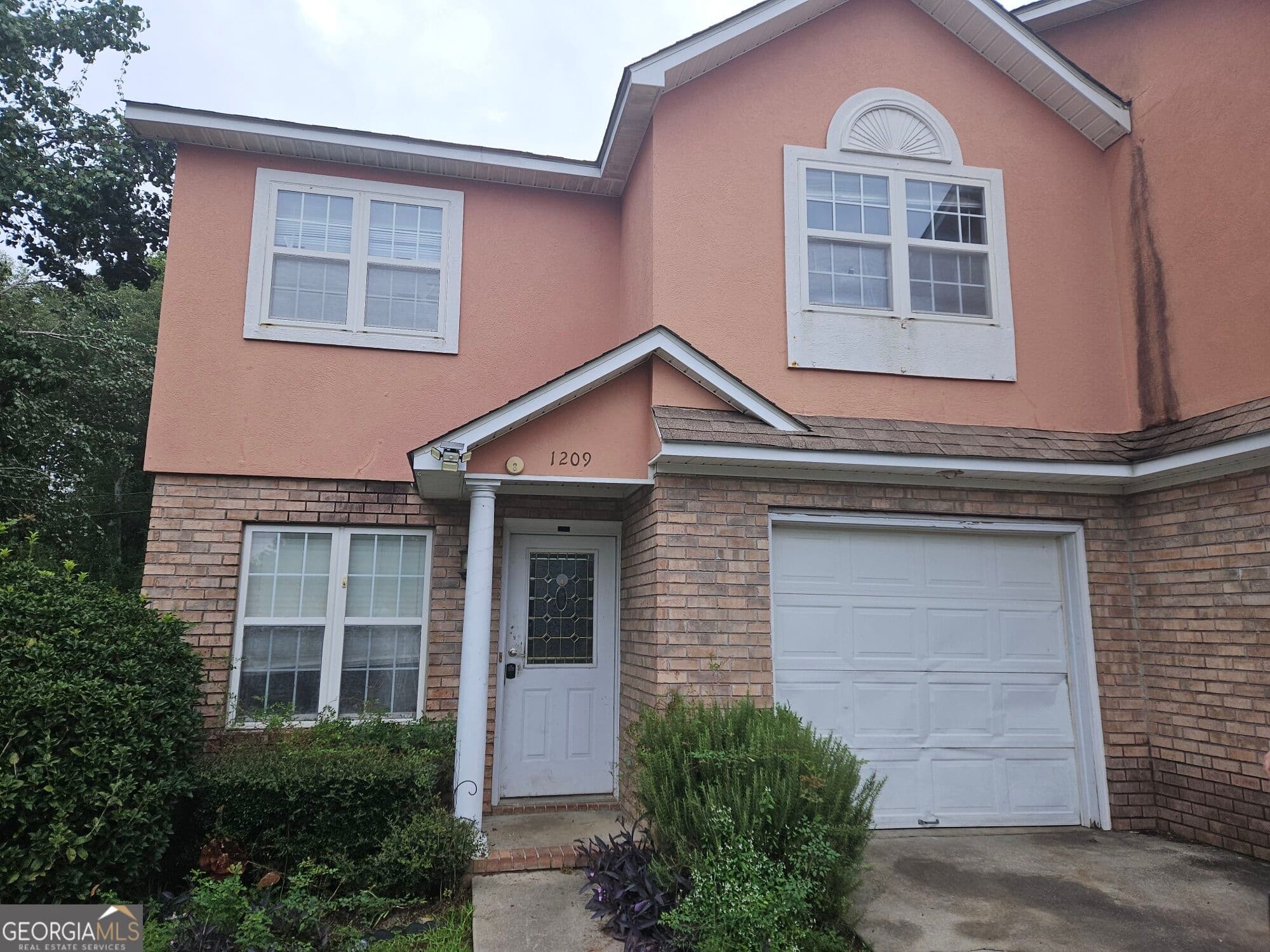 3 bedroom, 2.5 bathroom, 1,490 sq ft townhouse for sale at 1209 Turtle Court, Statesboro, GA 30458