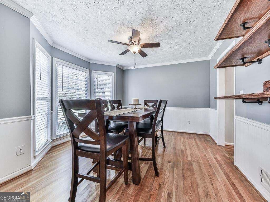 5 bedroom, 4 bathroom, 2,864 sq ft single family residence for sale at 373 Yonah Circle, Woodstock, GA 30189 — photo 6
