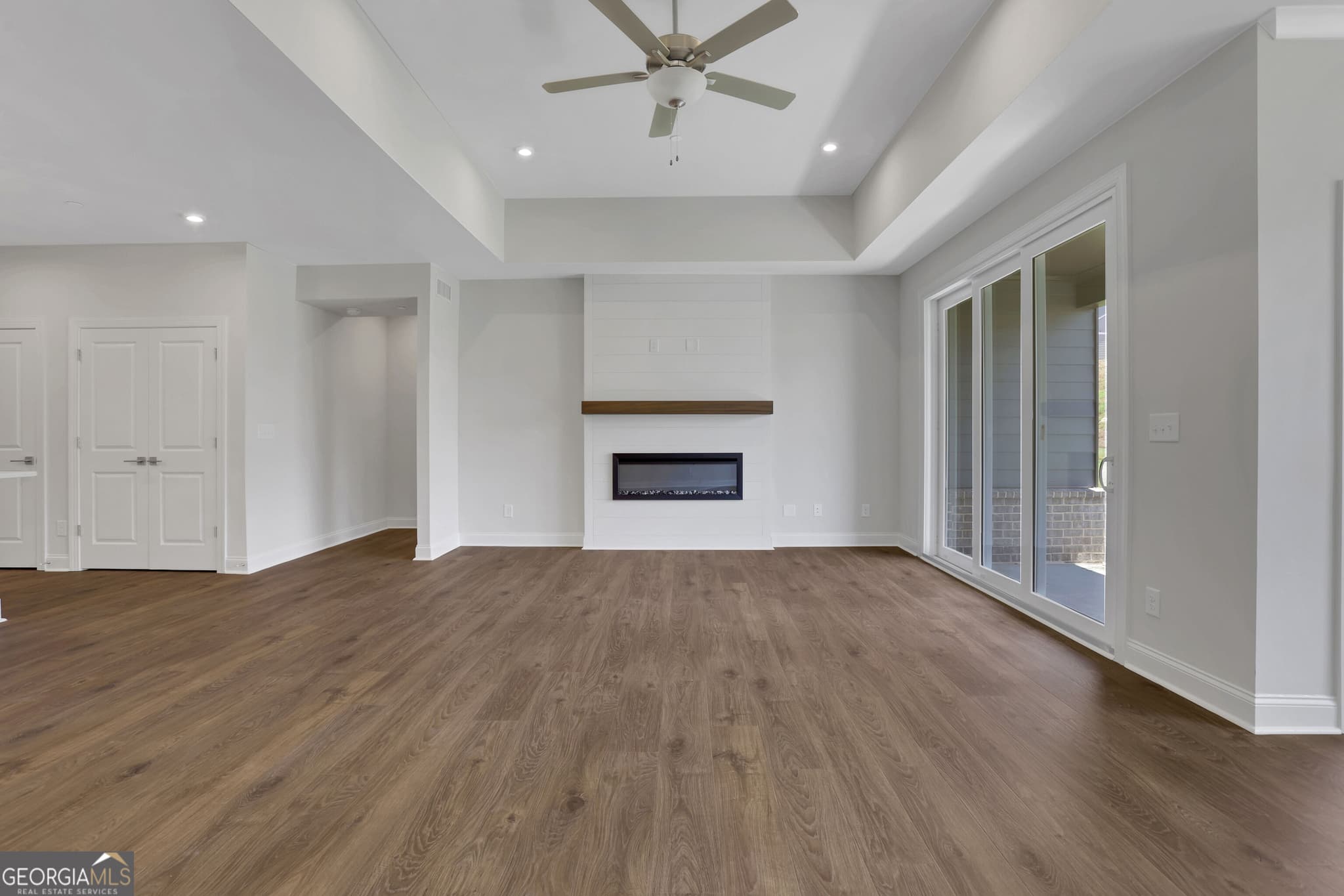 3 bedroom, 2.5 bathroom, 2,085 sq ft single family residence for sale at 130 Willowfern Lane, Marietta, GA 30066 — photo 9