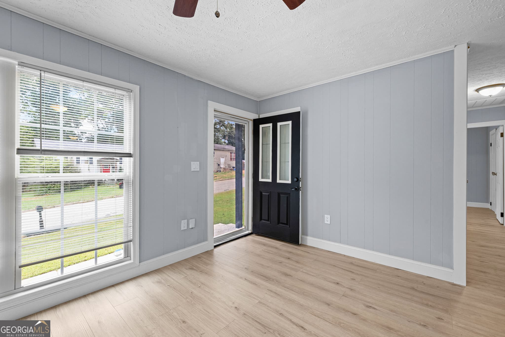 4 bedroom, 1 bathroom, 1,050 sq ft single family residence for sale at 8 Westgate Park Drive, Newnan, GA 30263 — photo 4