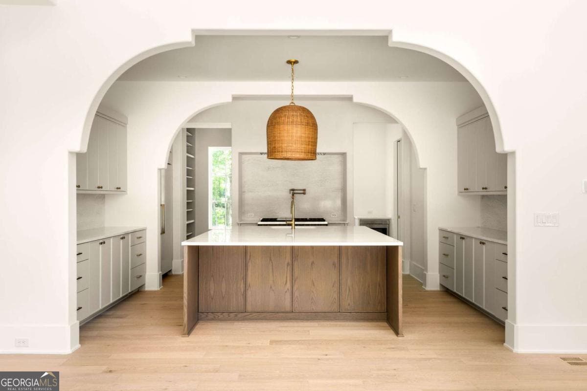 4 bedroom, 4.5 bathroom, 4,125 sq ft single family residence for sale at 555 Augusta Lane, Chattahoochee Hills, GA 30268 — photo 4