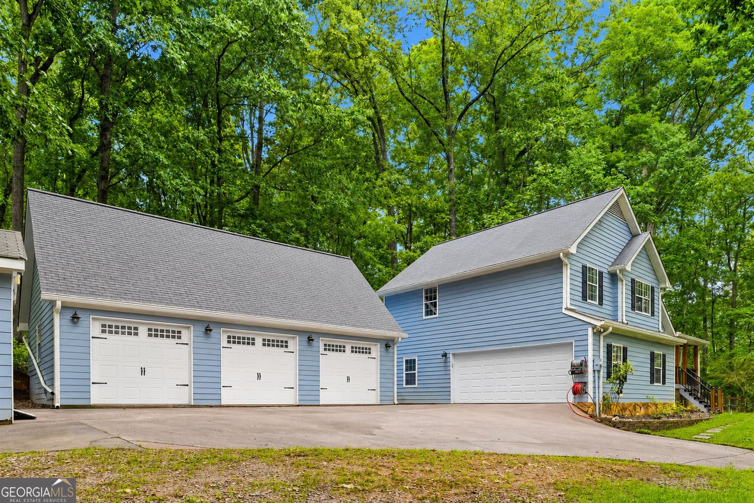 3 bedroom, 2.5 bathroom, 1,938 sq ft single family residence for sale at 5995 Cascade Palmetto Highway, Fairburn, GA 30213 — photo 2