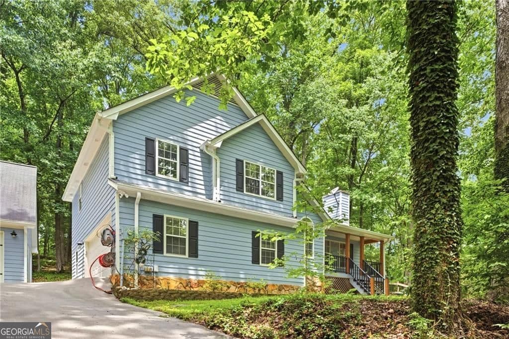 3 bedroom, 2.5 bathroom, 1,938 sq ft single family residence for sale at 5995 Cascade Palmetto Highway, Fairburn, GA 30213 — photo 1 of 42
