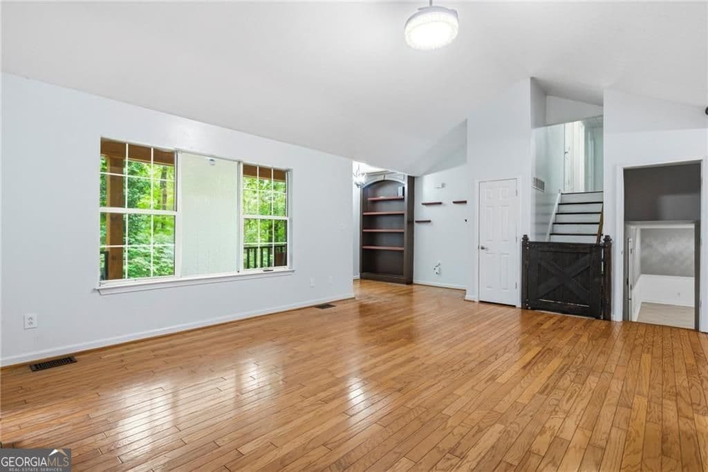 3 bedroom, 2.5 bathroom, 1,938 sq ft single family residence for sale at 5995 Cascade Palmetto Highway, Fairburn, GA 30213 — photo 10