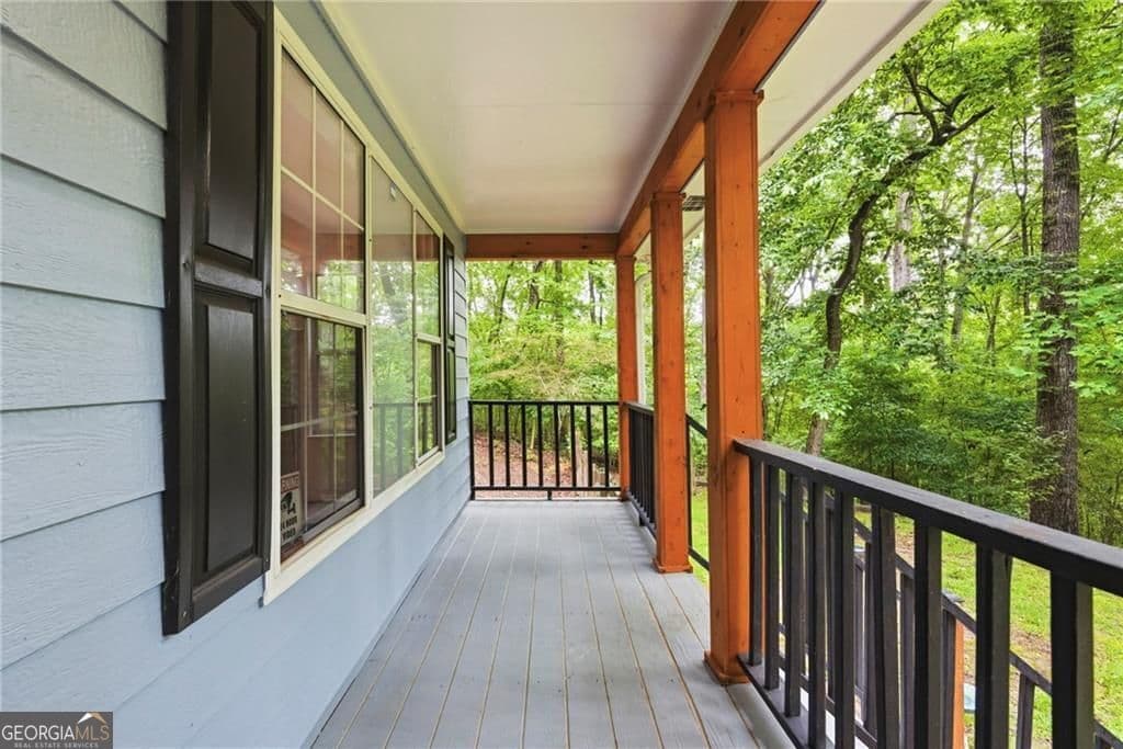 3 bedroom, 2.5 bathroom, 1,938 sq ft single family residence for sale at 5995 Cascade Palmetto Highway, Fairburn, GA 30213 — photo 4