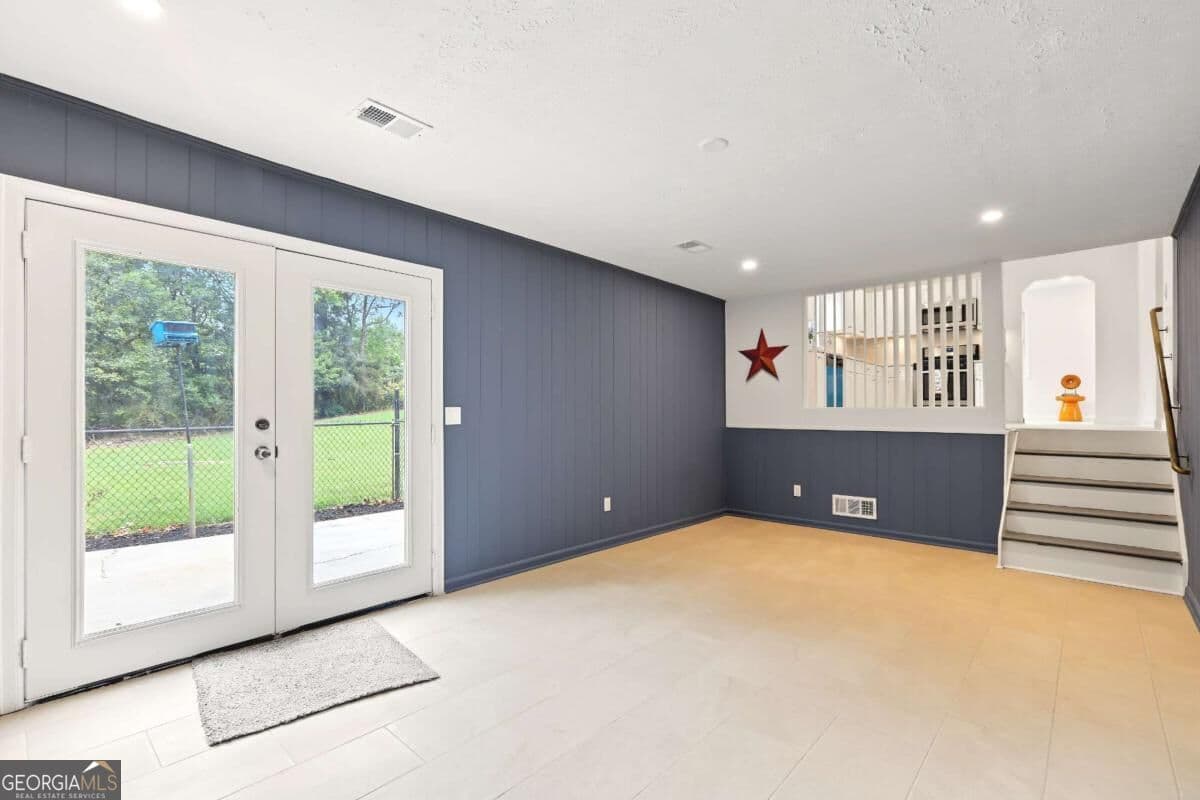 3 bedroom, 2 bathroom, 1,304 sq ft single family residence for sale at 3447 Trickum Road, Woodstock, GA 30188 — photo 8