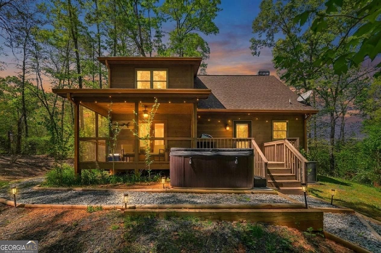 2 bedroom, 2 bathroom, 1,644 sq ft cabin,single family residence for sale at 40 Misty Hollow Drive, Dahlonega, GA 30533 — photo 3