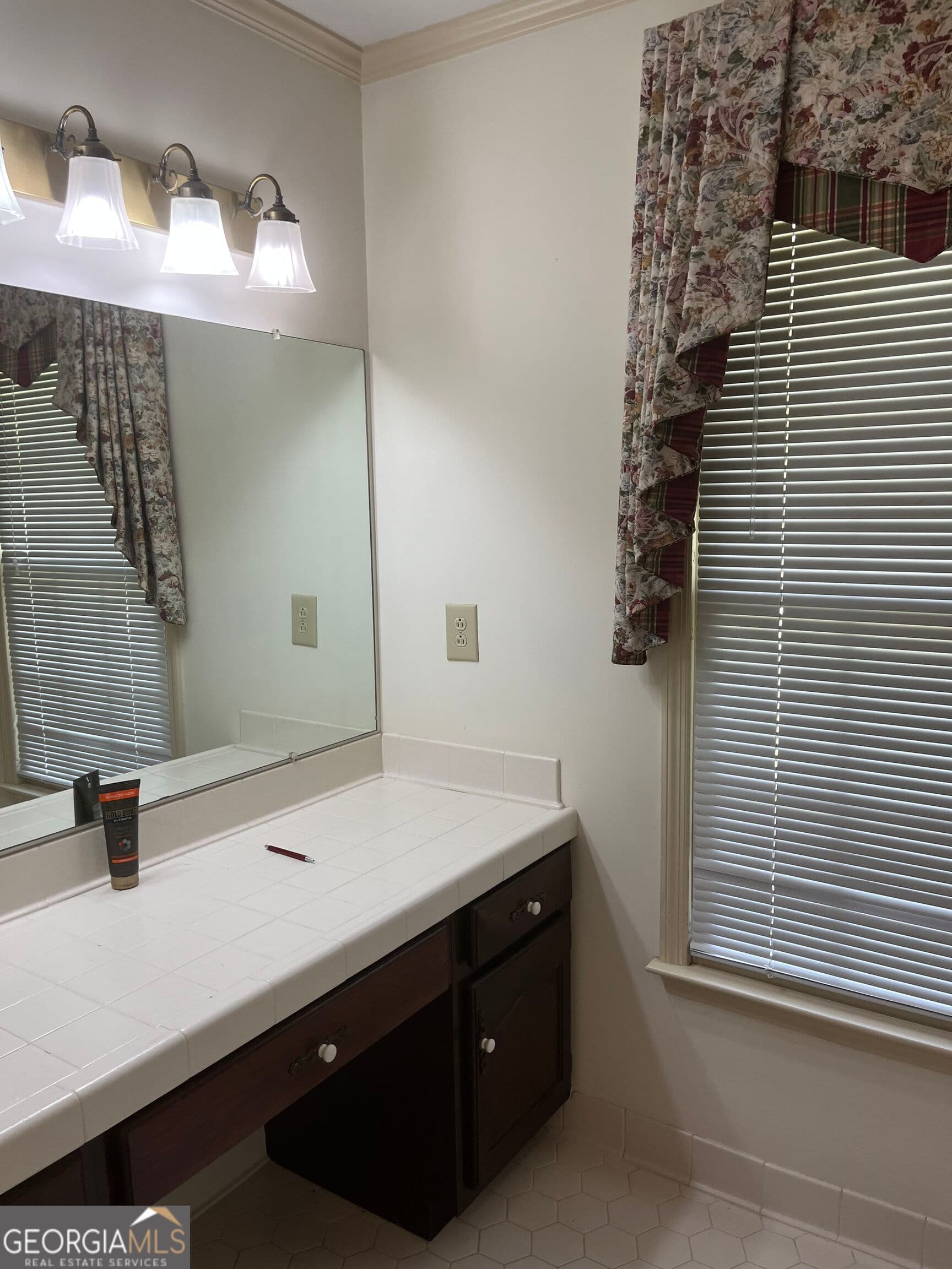 3 bedroom, 3 bathroom, 3,357 sq ft single family residence for sale at 149 Alexandria Drive, Macon, GA 31210 — photo 9