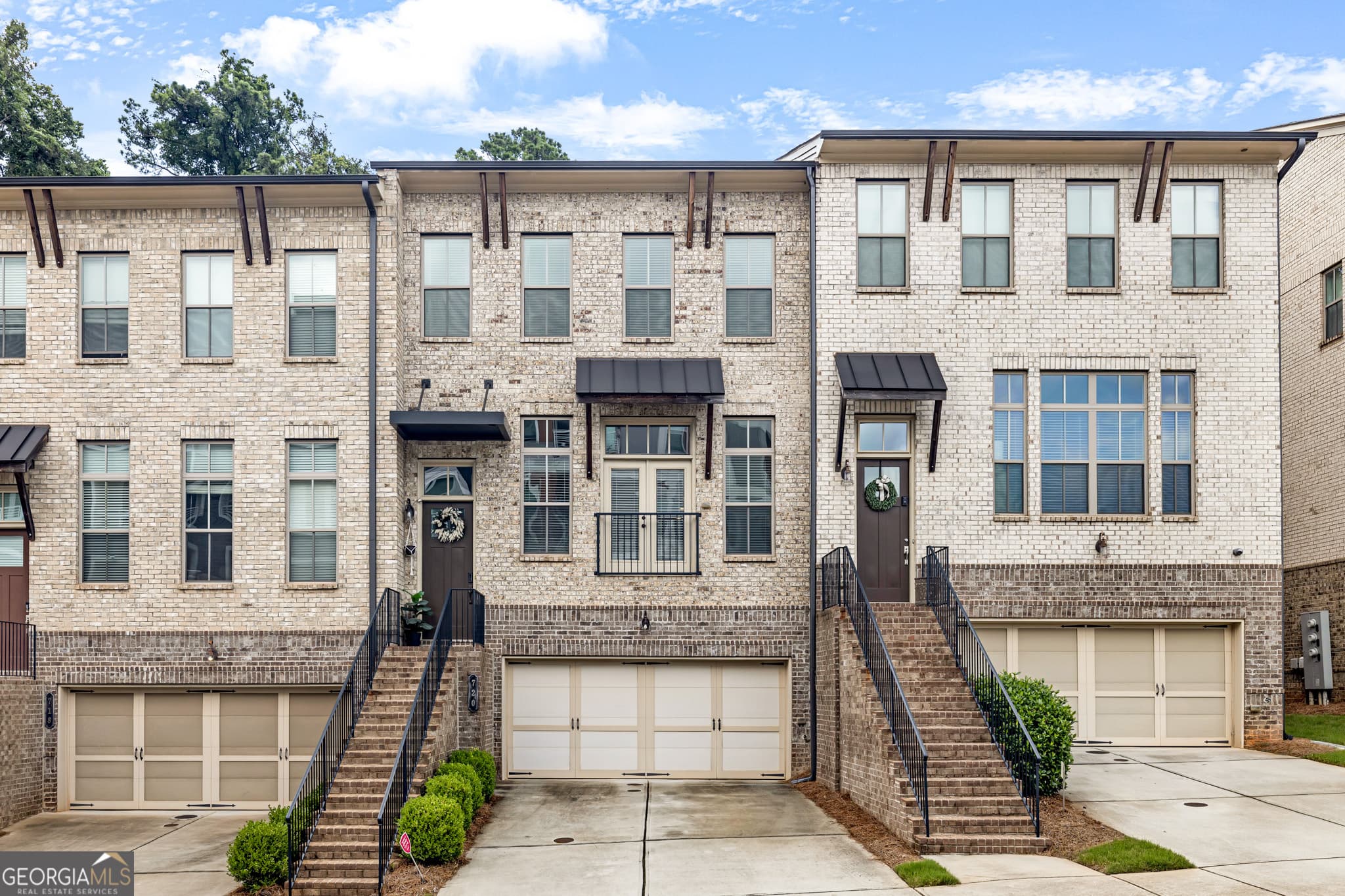 4 bedroom, 3.5 bathroom, 2,551 sq ft townhouse for rent at 720 Avondale Hills Drive, Decatur, GA 30032 for $3,600 a month — photo 1 of 1