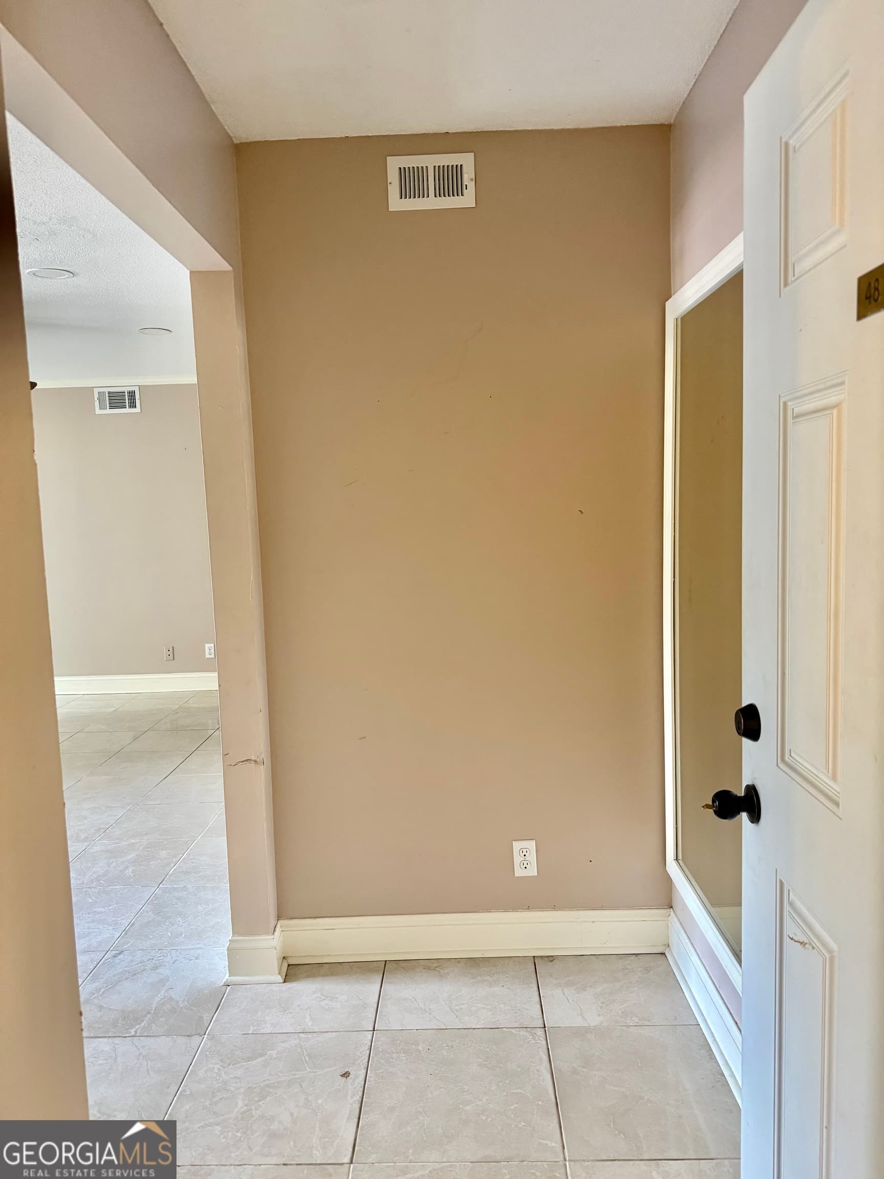2 bedroom, 2 bathroom, 1,376 sq ft condominium for rent at 48 Le Parc Fontaine, Lithonia, GA 30038 for $1,400 a month — photo 1 of 15