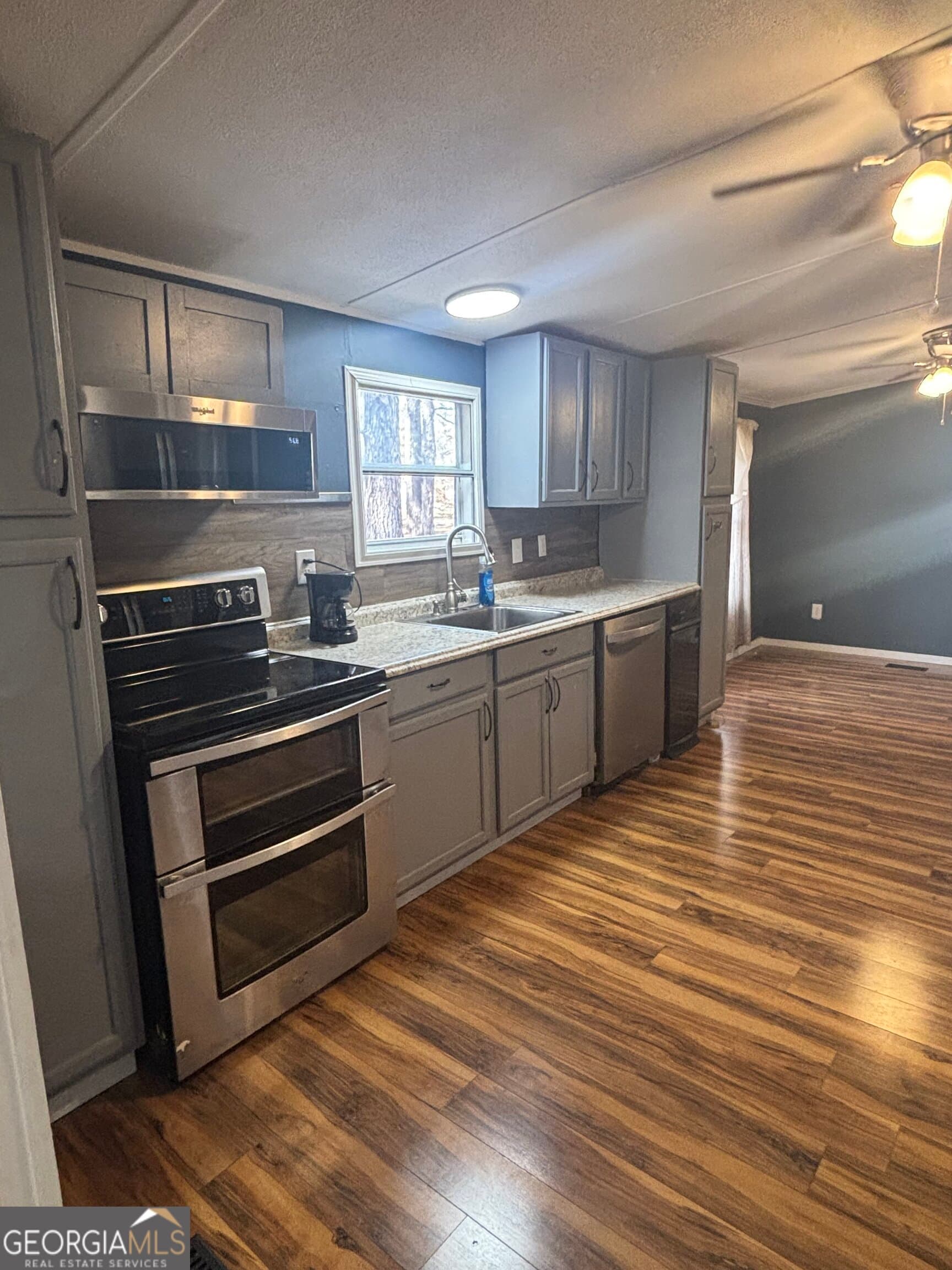 3 bedroom, 2 bathroom, 1,956 sq ft manufactured home,single family residence for sale at 108 Beecher Drive, Guyton, GA 31312 — photo 8