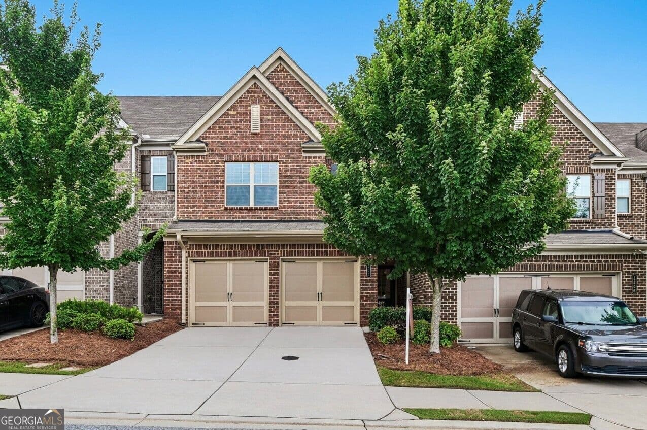 3 bedroom, 2.5 bathroom, 2,020 sq ft townhouse for rent at 1208 Foxcroft Lane, Cumming, GA 30041 for $2,100 a month — photo 1 of 28