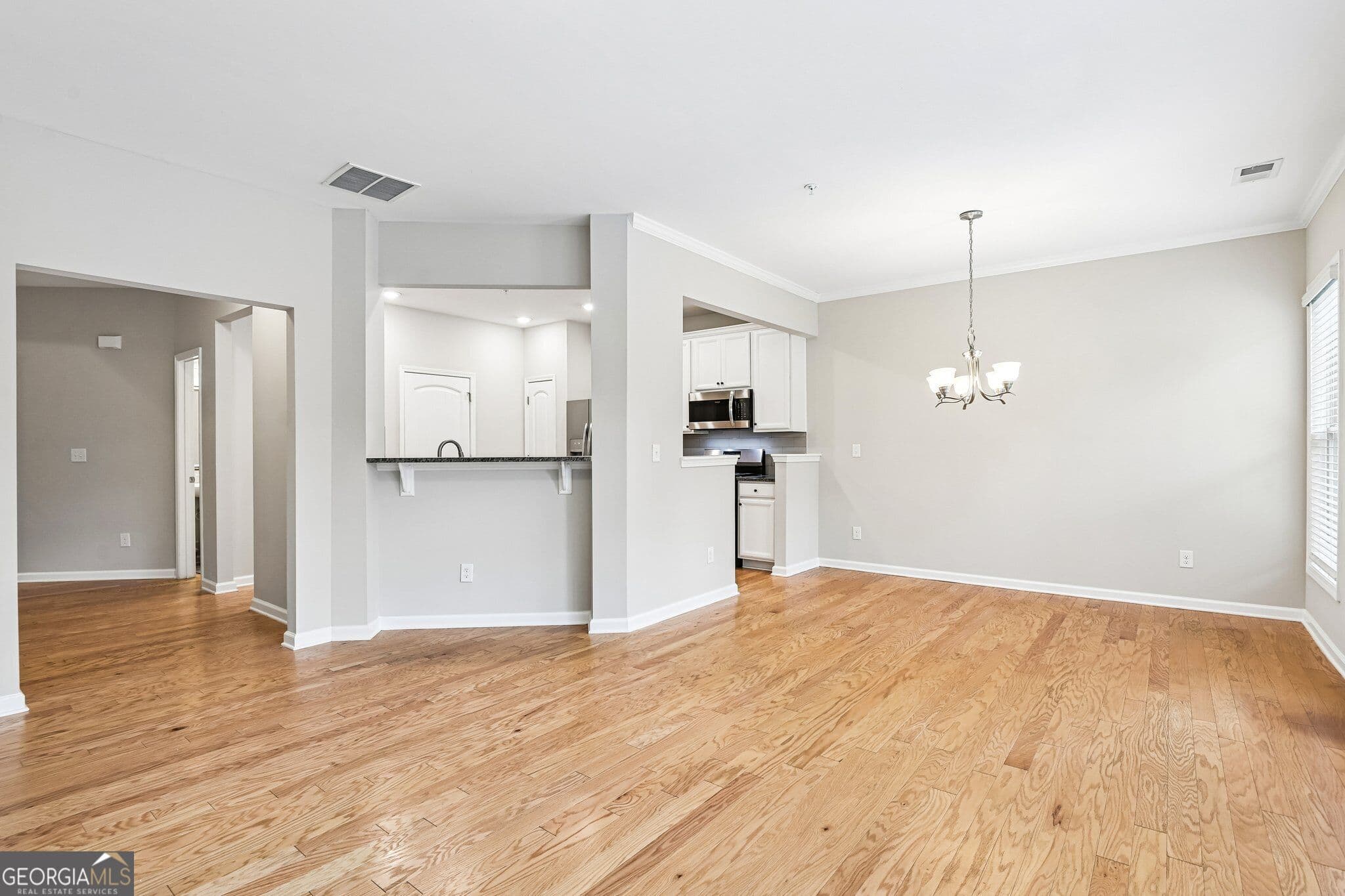 3 bedroom, 2.5 bathroom, 2,020 sq ft townhouse for rent at 1208 Foxcroft Lane, Cumming, GA 30041 for $2,100 a month — photo 5