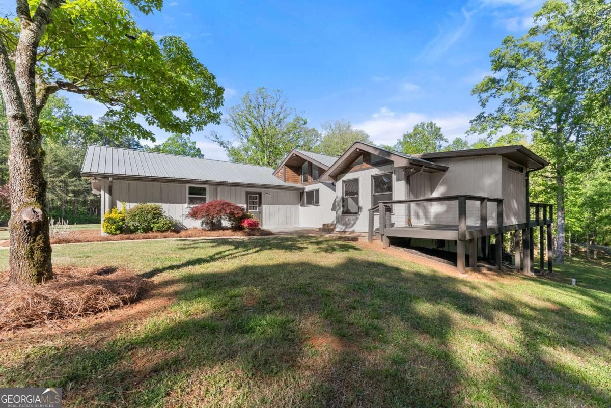 4 bedroom, 3 bathroom, 1,464 sq ft single family residence for sale at 6632 Mountain Meadow Drive, Clermont, GA 30527 — photo 2