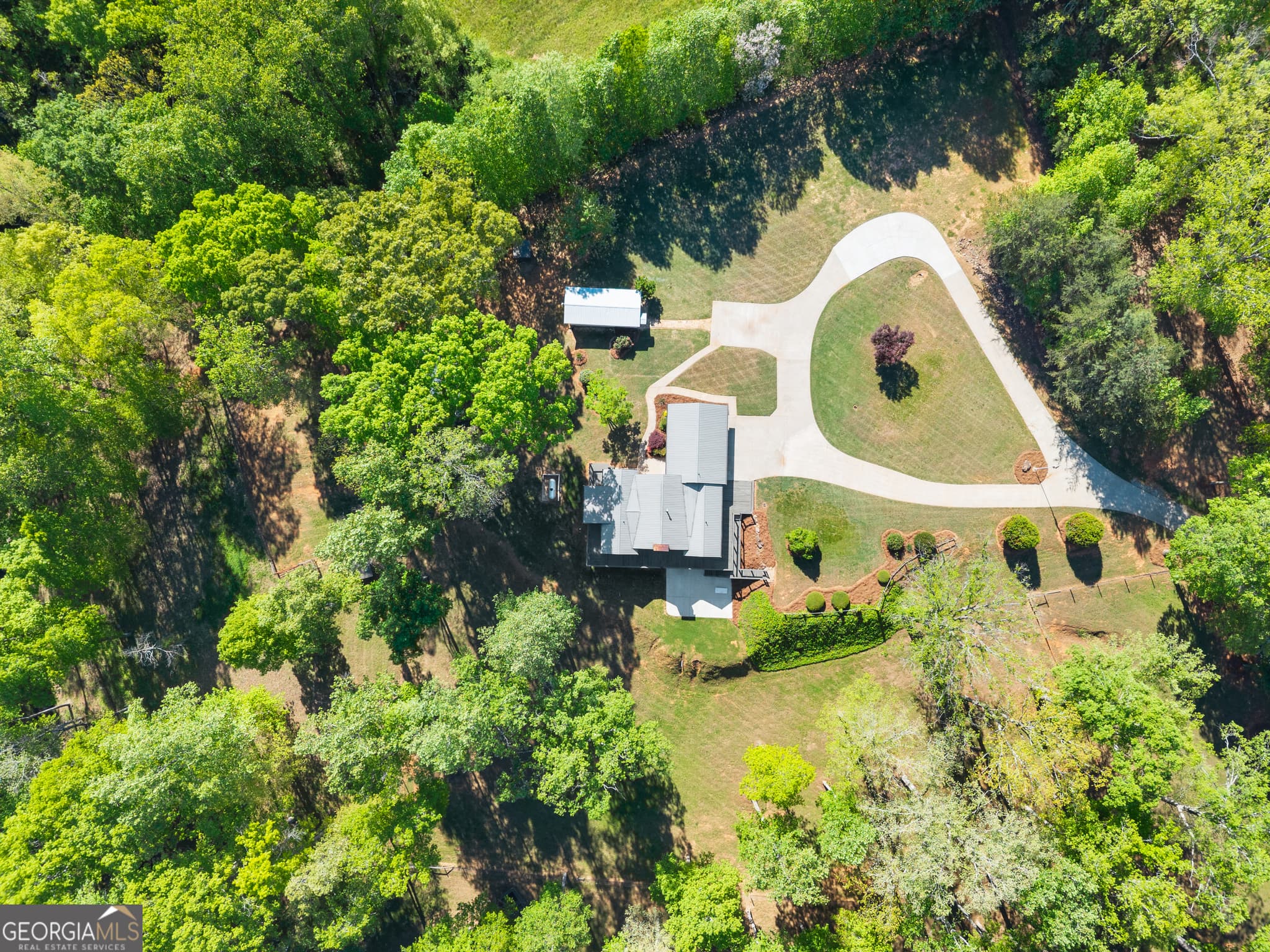 4 bedroom, 3 bathroom, 1,464 sq ft single family residence for sale at 6632 Mountain Meadow Drive, Clermont, GA 30527 — photo 9