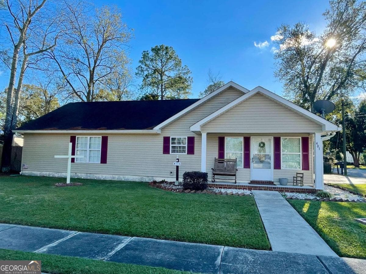 401 Bolton Street, Glennville, GA 30427 — most recent listing photo