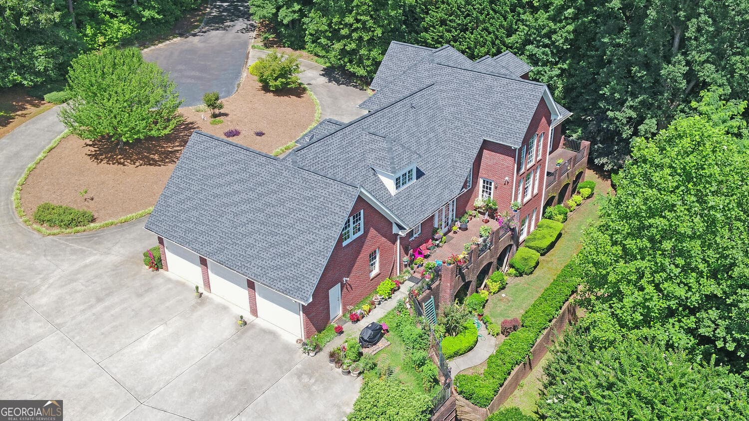 5 bedroom, 6 bathroom single family residence for sale at 135 Winter Court, Clarkesville, GA 30523 — photo 3