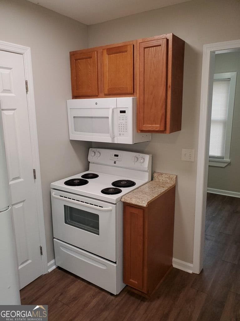 2 bedroom, 1 bathroom single family residence for rent at 114 W Mary Street, Dublin, GA 31021 for $895 a month — photo 3