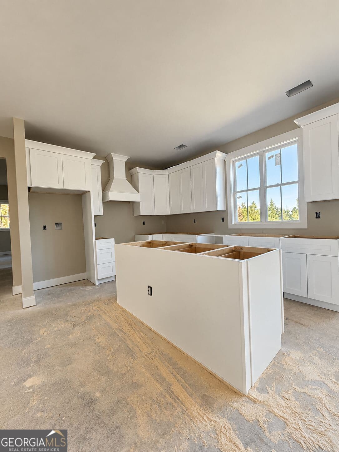 3 bedroom, 2.5 bathroom, 1,680 sq ft single family residence for sale at 614 Lake Laurel, Milledgeville, GA 31061 — photo 3