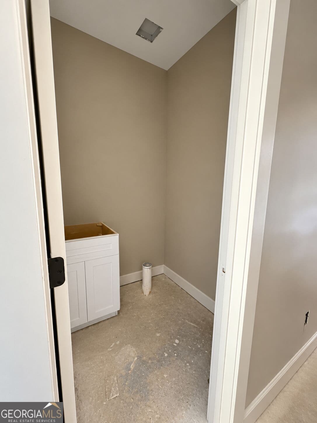 3 bedroom, 2.5 bathroom, 1,680 sq ft single family residence for sale at 614 Lake Laurel, Milledgeville, GA 31061 — photo 10
