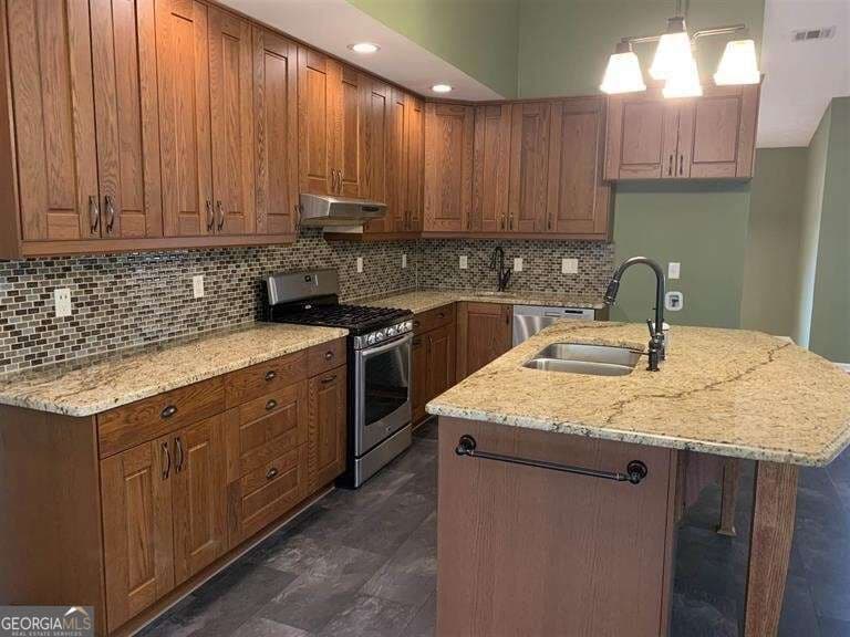 4 bedroom, 2 bathroom, 1,506 sq ft single family residence for rent at 146 Sweetgum Road, Peachtree City, GA 30269 for $2,550 a month — photo 7