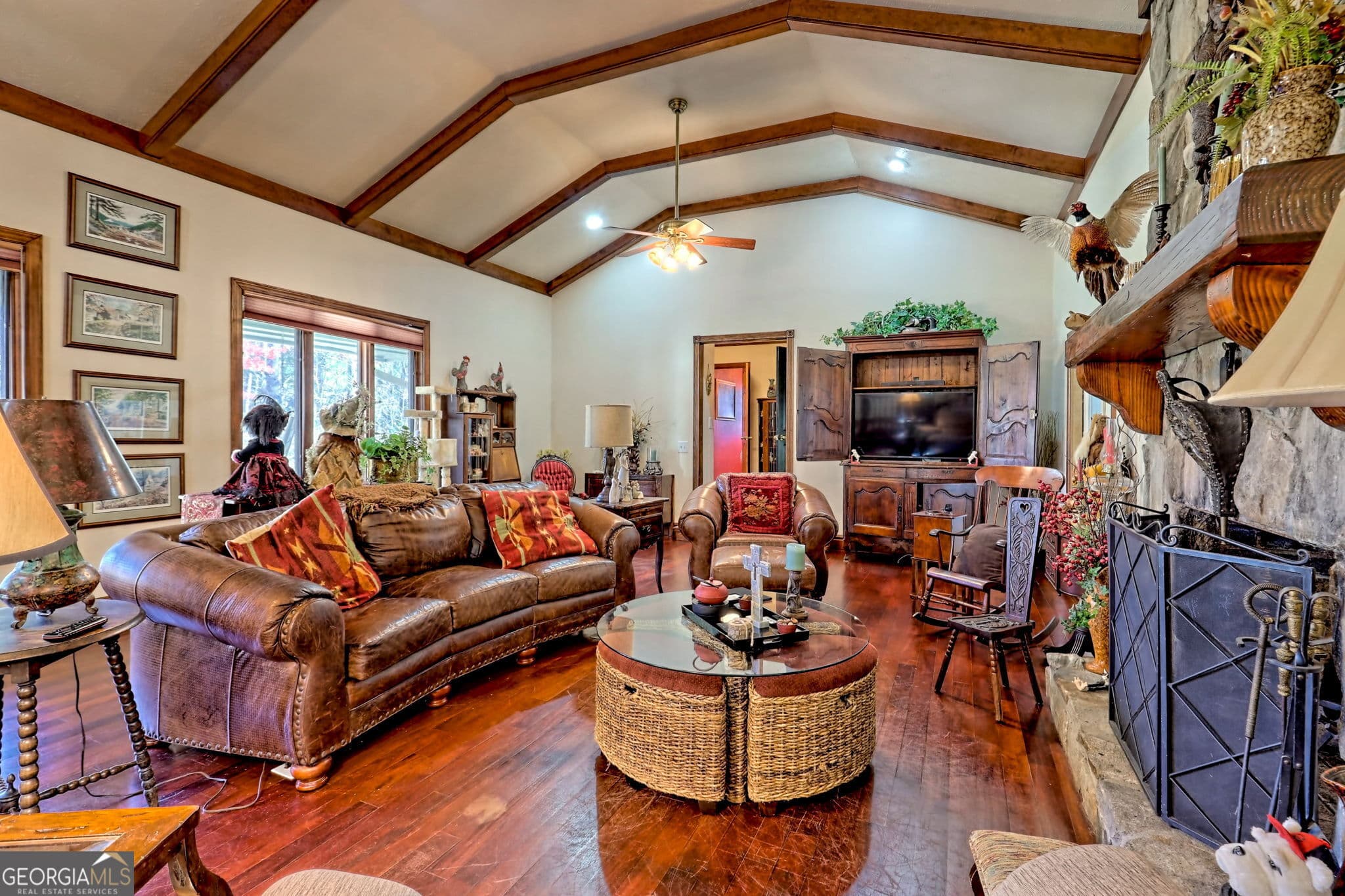 4 bedroom, 4.5 bathroom, 3,340 sq ft single family residence for sale at 428 Orchard View Lane, Lakemont, GA 30552 — photo 6
