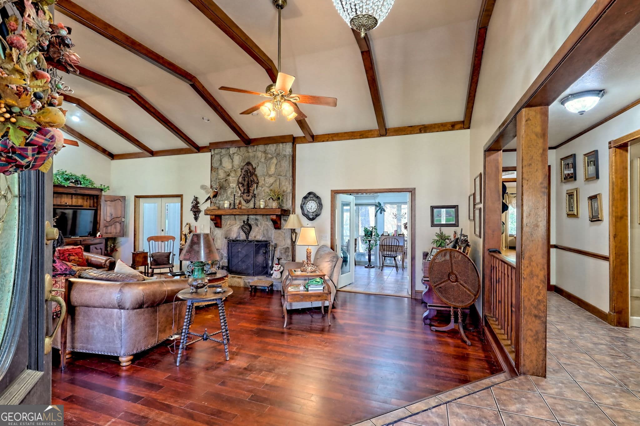 4 bedroom, 4.5 bathroom, 3,340 sq ft single family residence for sale at 428 Orchard View Lane, Lakemont, GA 30552 — photo 3