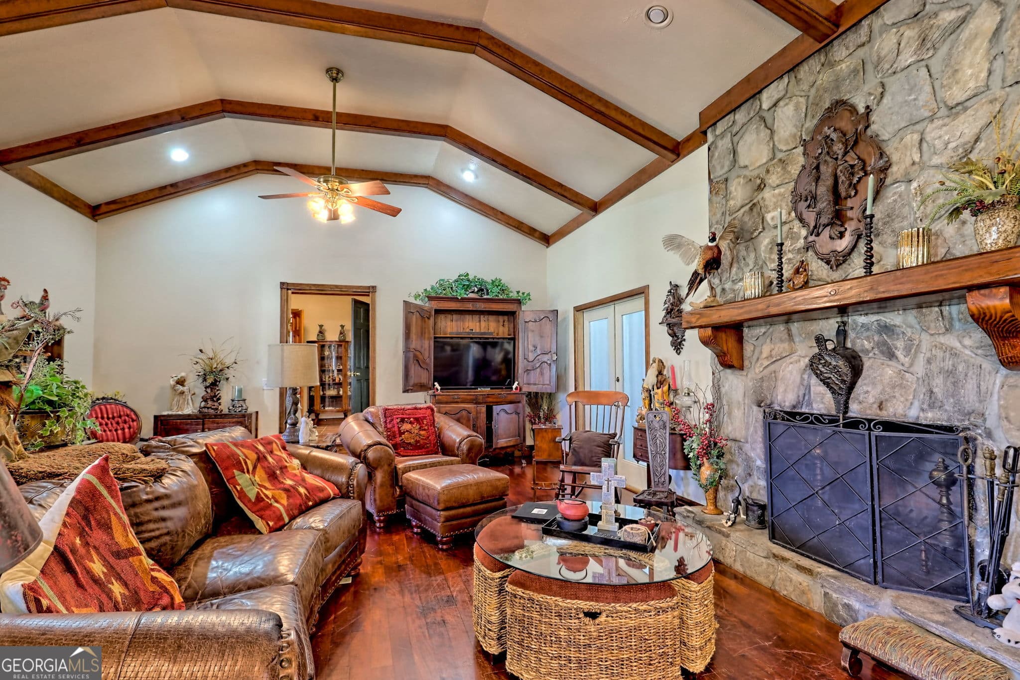 4 bedroom, 4.5 bathroom, 3,340 sq ft single family residence for sale at 428 Orchard View Lane, Lakemont, GA 30552 — photo 5