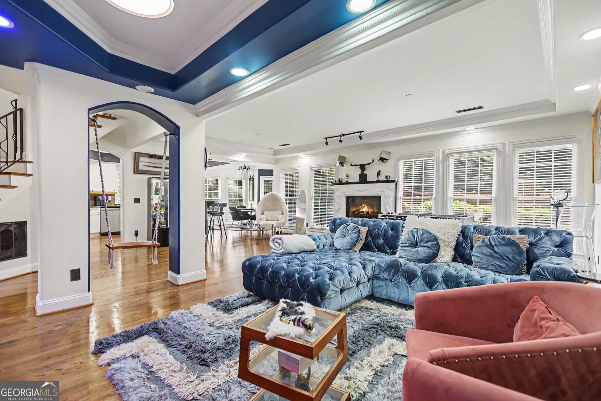 4 bedroom, 3 bathroom, 3,226 sq ft townhouse for sale at 6375 Glenridge Drive 200, Sandy Springs, GA 30328 — photo 2