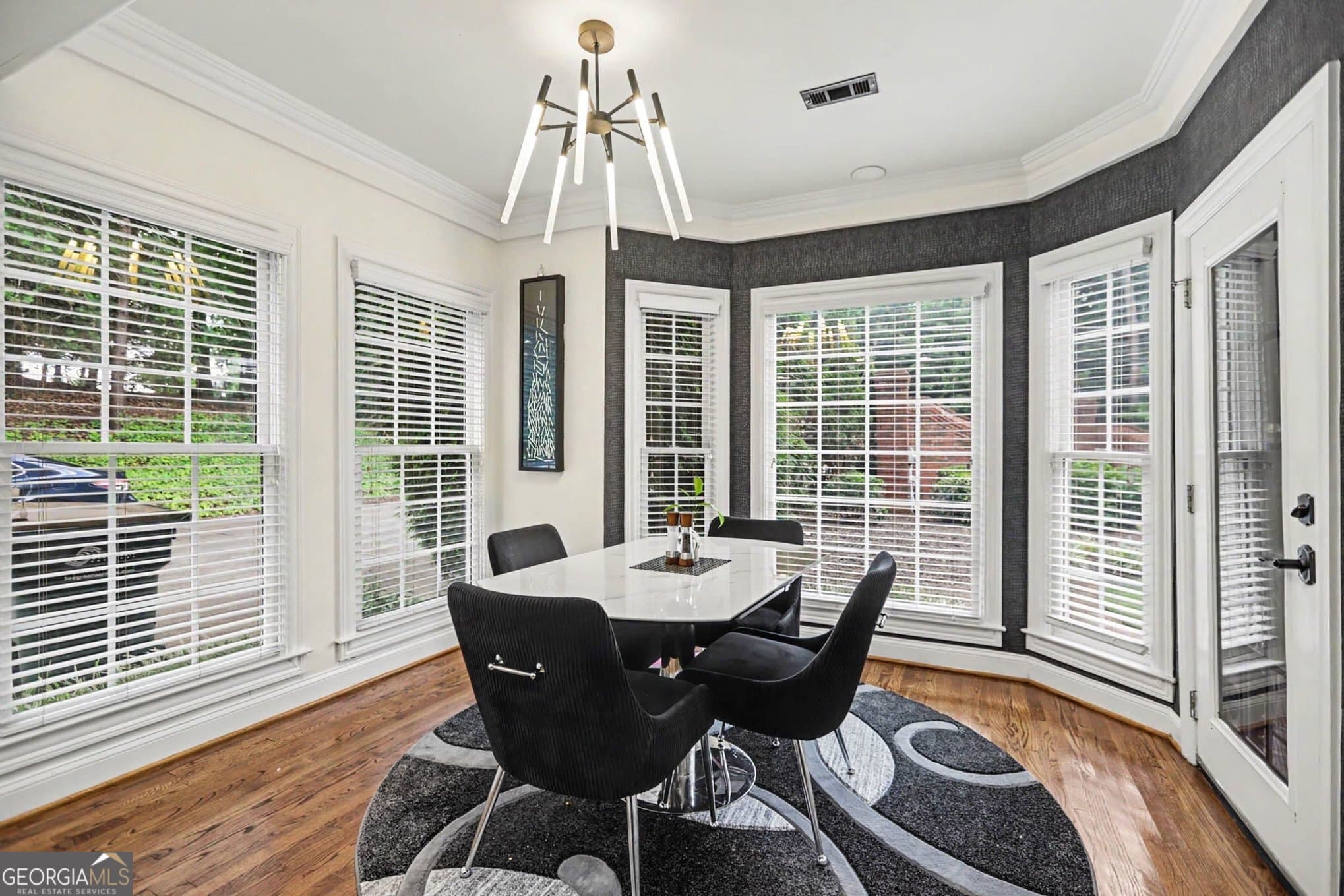 4 bedroom, 3 bathroom, 3,226 sq ft townhouse for sale at 6375 Glenridge Drive 200, Sandy Springs, GA 30328 — photo 8