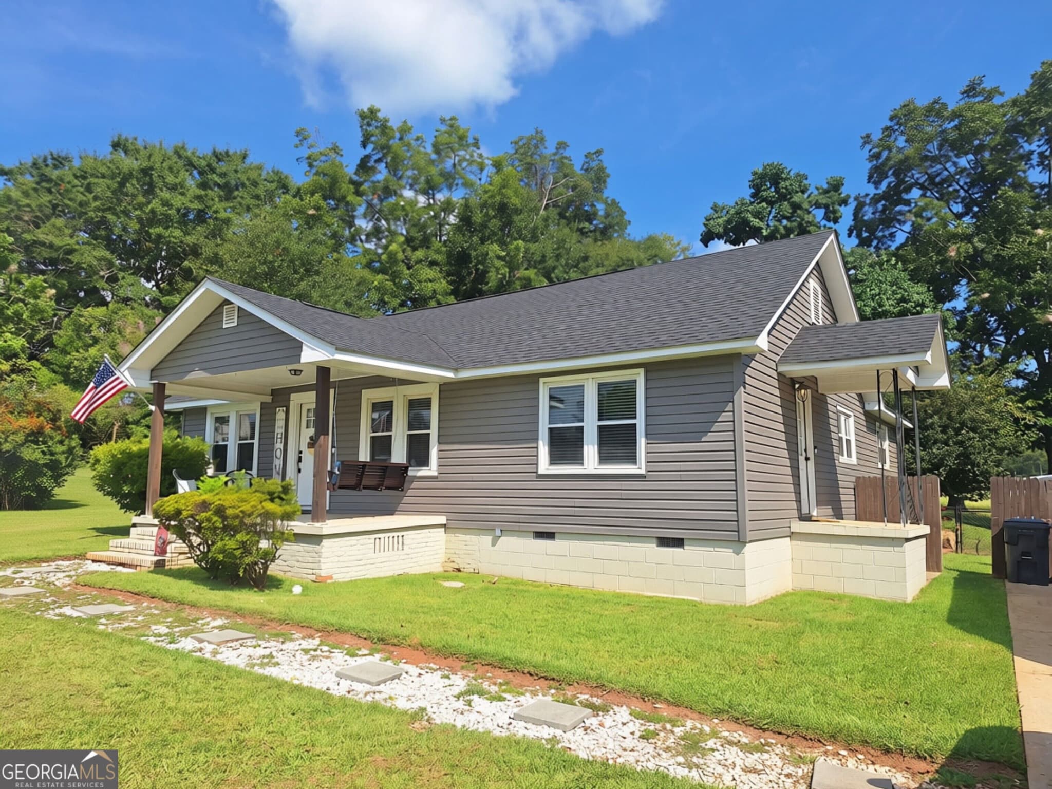 3 bedroom, 1 bathroom, 1,498 sq ft single family residence for sale at 1905 41st Street, Valley, AL 36854 — photo 3