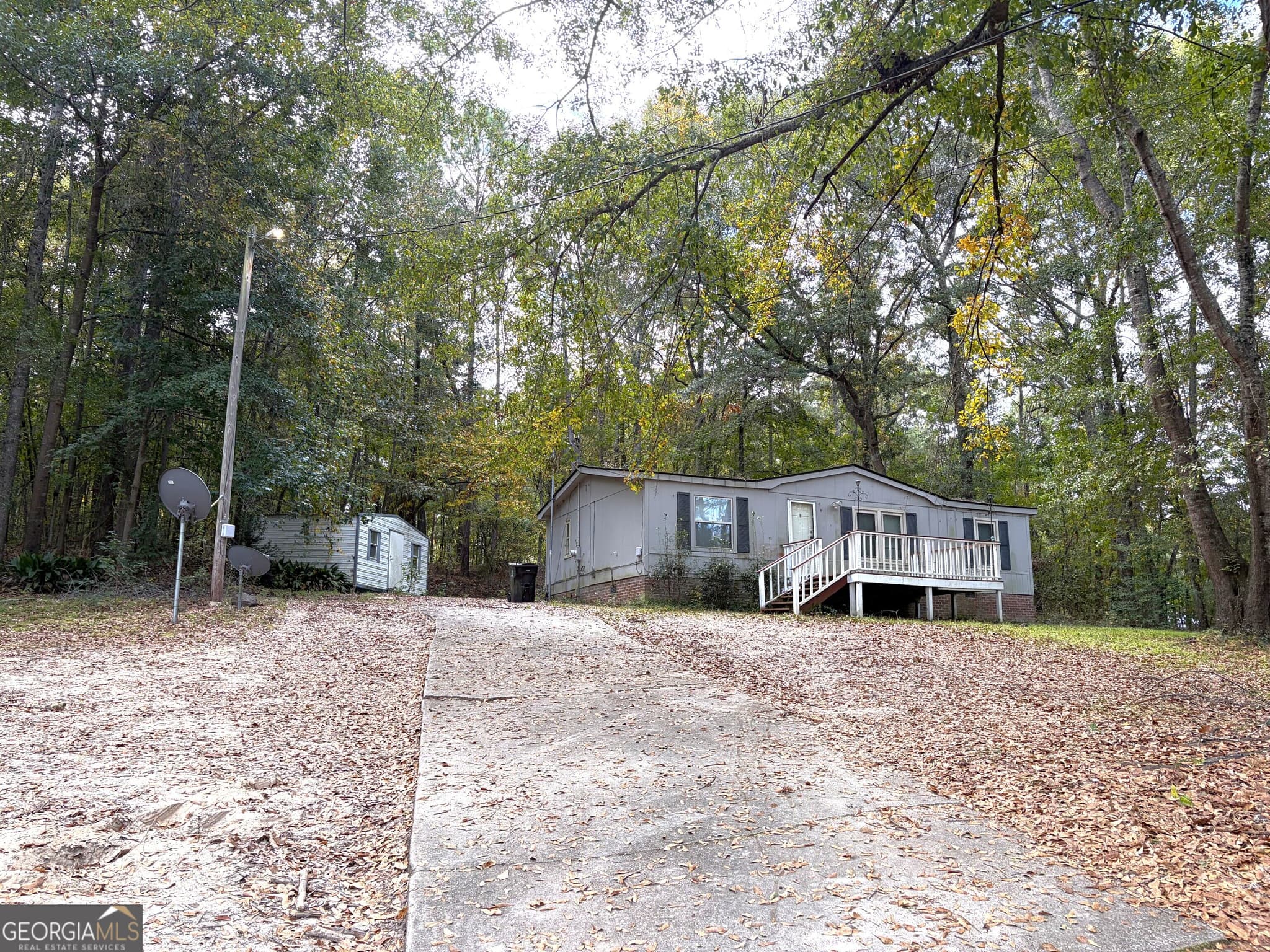 3 bedroom, 2 bathroom, 960 sq ft single family residence under contract at 109 Stagecoach Road, Cusseta, GA 31805 — photo 3