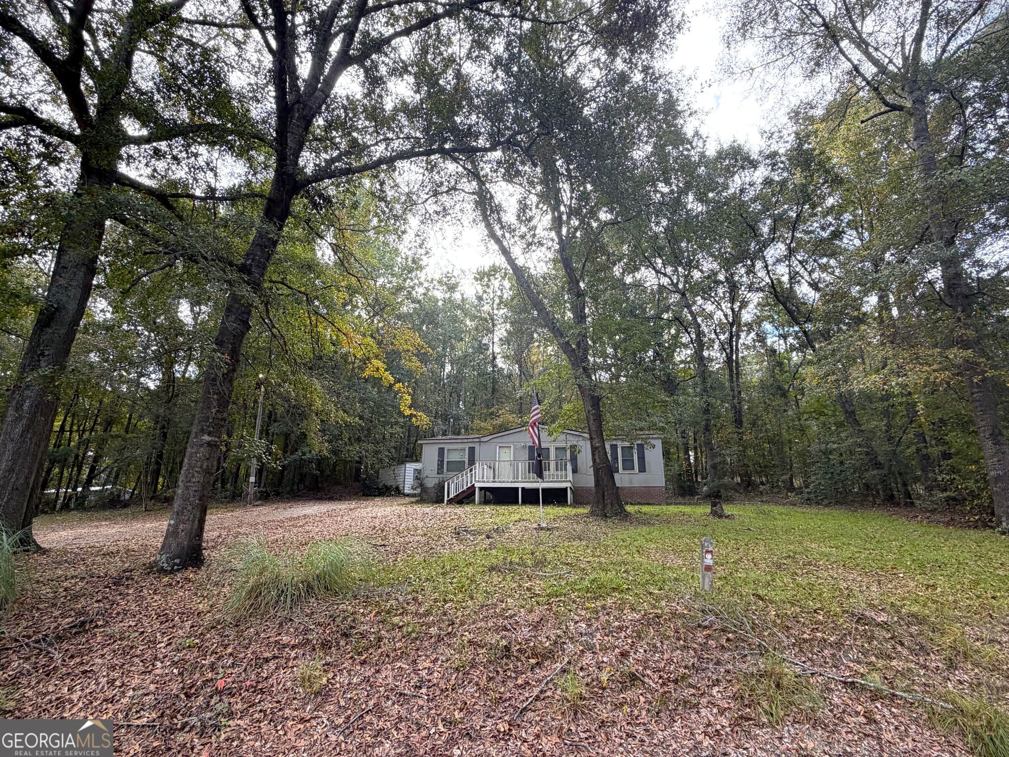 3 bedroom, 2 bathroom, 960 sq ft single family residence under contract at 109 Stagecoach Road, Cusseta, GA 31805