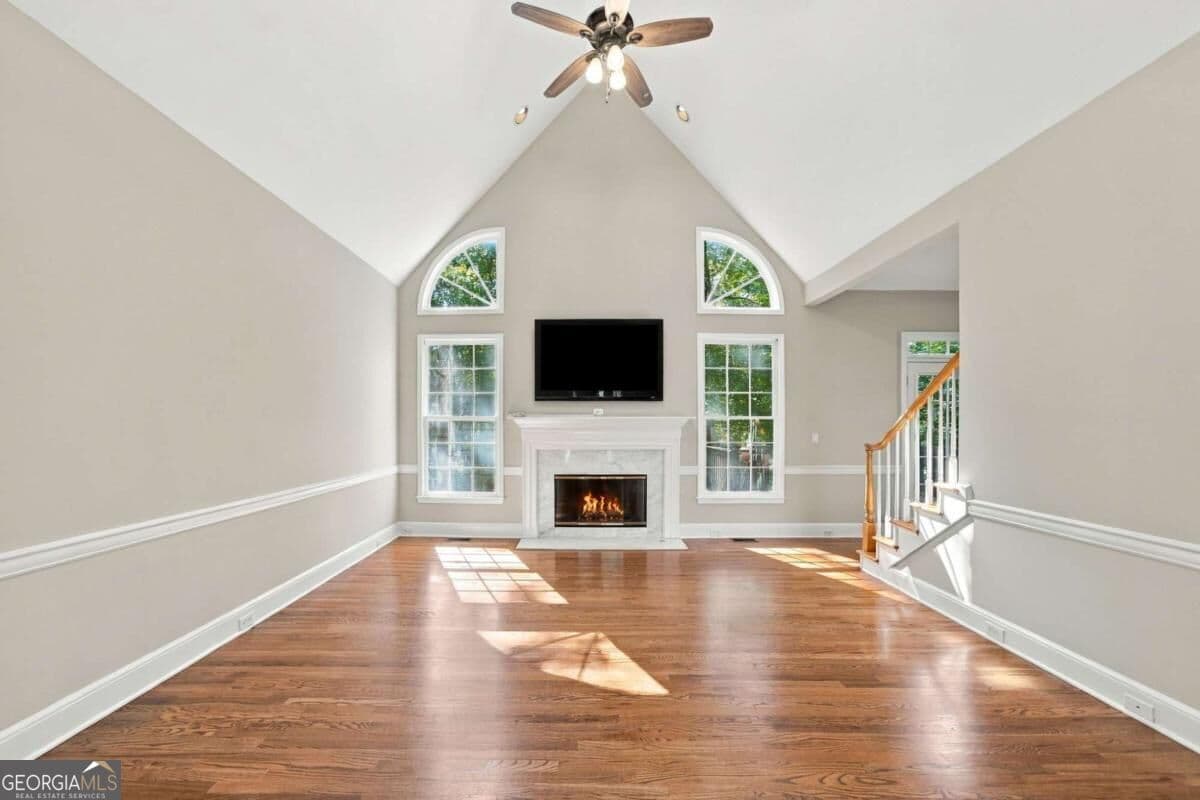 5 bedroom, 3.5 bathroom single family residence for sale at 2005 Cresthaven Walk, Woodstock, GA 30189 — photo 9