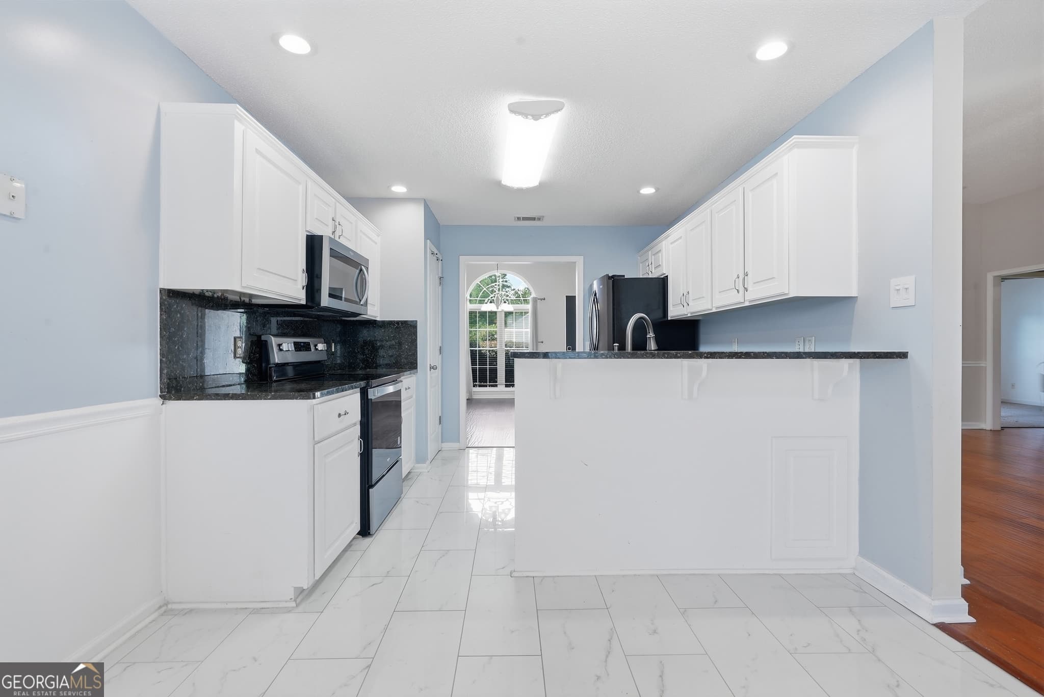 3 bedroom, 2 bathroom, 1,796 sq ft single family residence under contract at 197 Young Way, Richmond Hill, GA 31324 — photo 7