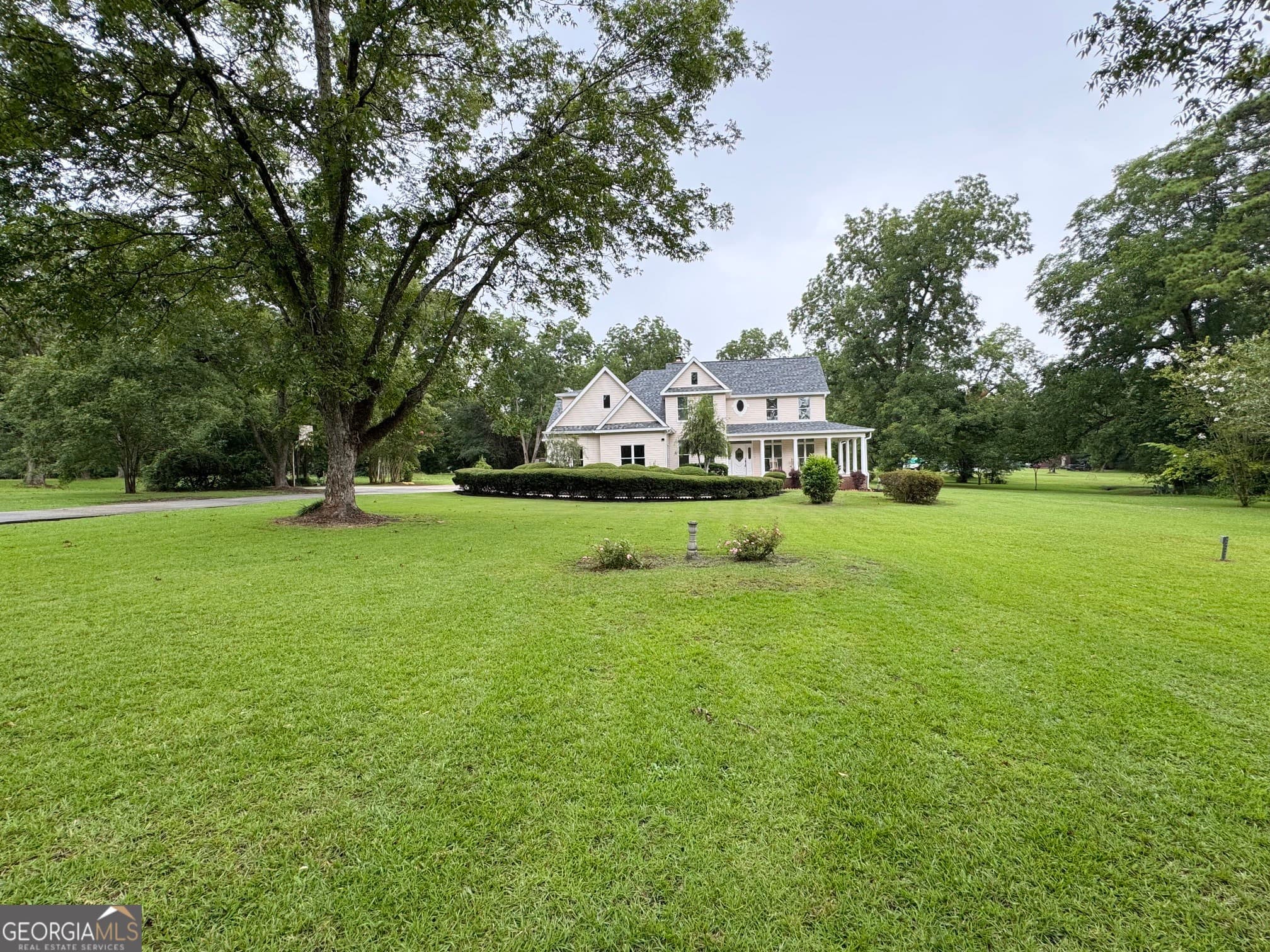 4 bedroom, 3.5 bathroom, 3,195 sq ft single family residence for sale at 113 S Tamie Circle, Kathleen, GA 31047 — photo 1 of 27