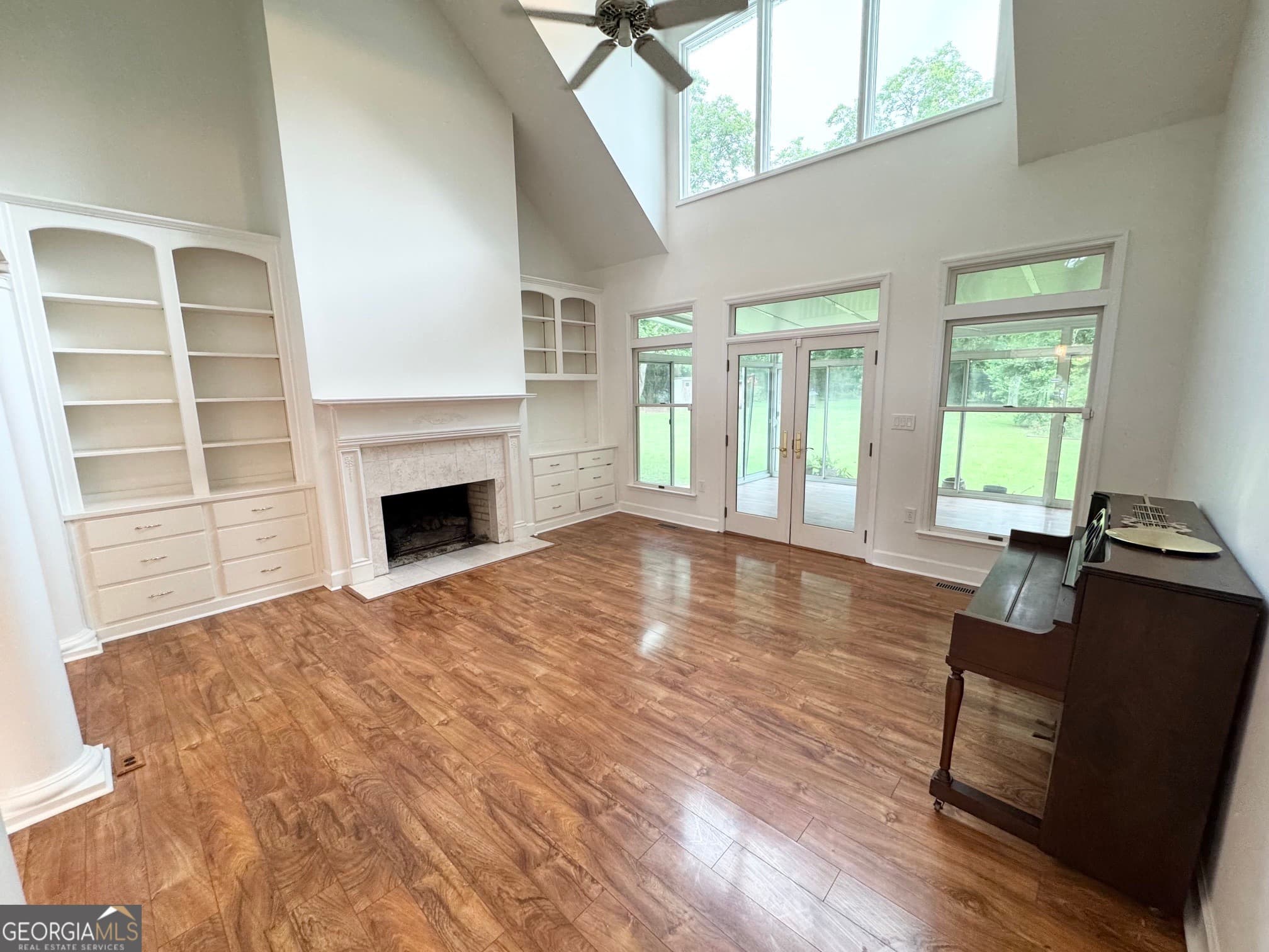 4 bedroom, 3.5 bathroom, 3,195 sq ft single family residence for sale at 113 S Tamie Circle, Kathleen, GA 31047 — photo 8