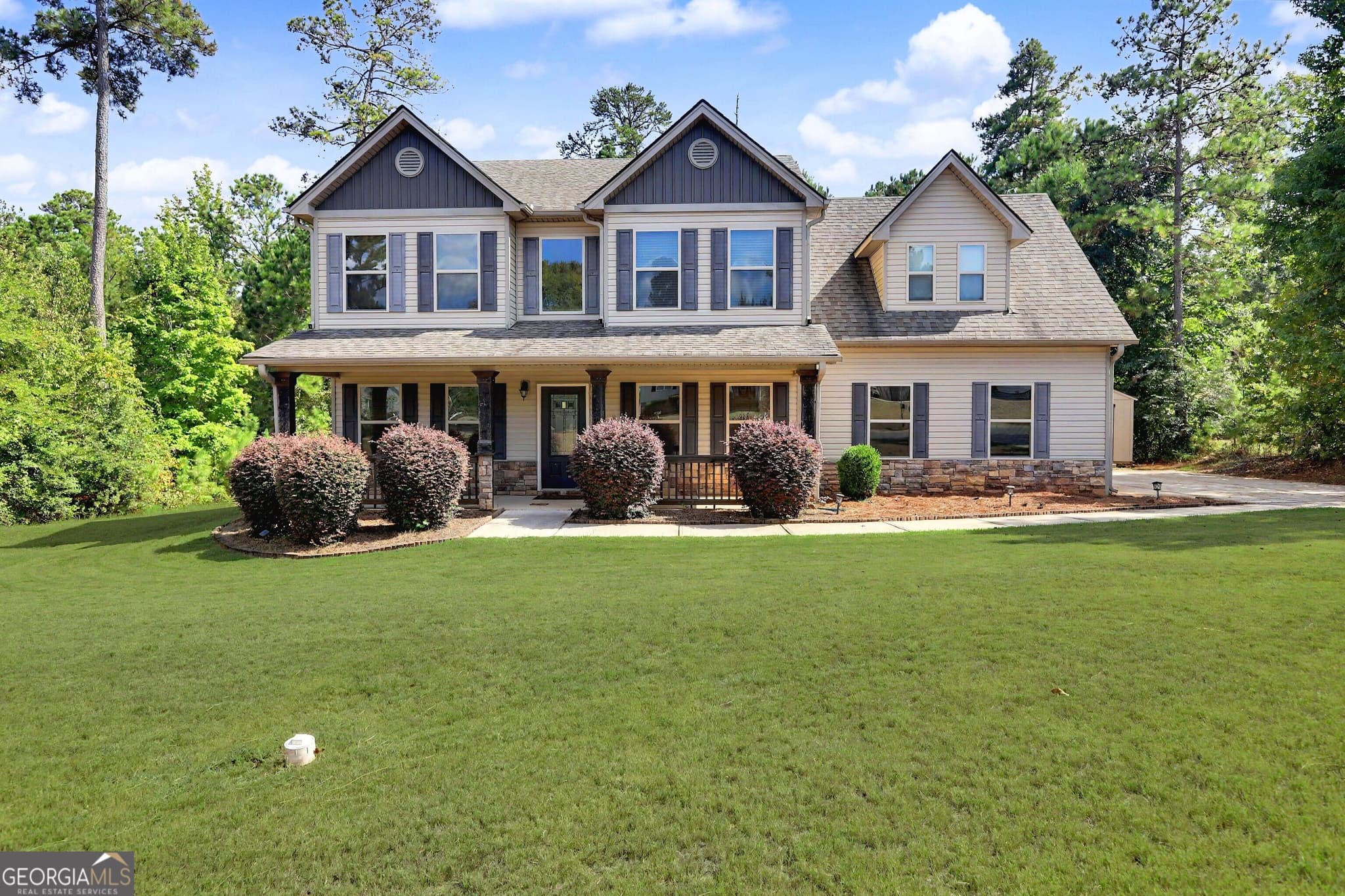 4 bedroom, 2.5 bathroom, 2,348 sq ft single family residence for sale at 370 Emily Circle, Milledgeville, GA 31061 — photo 2