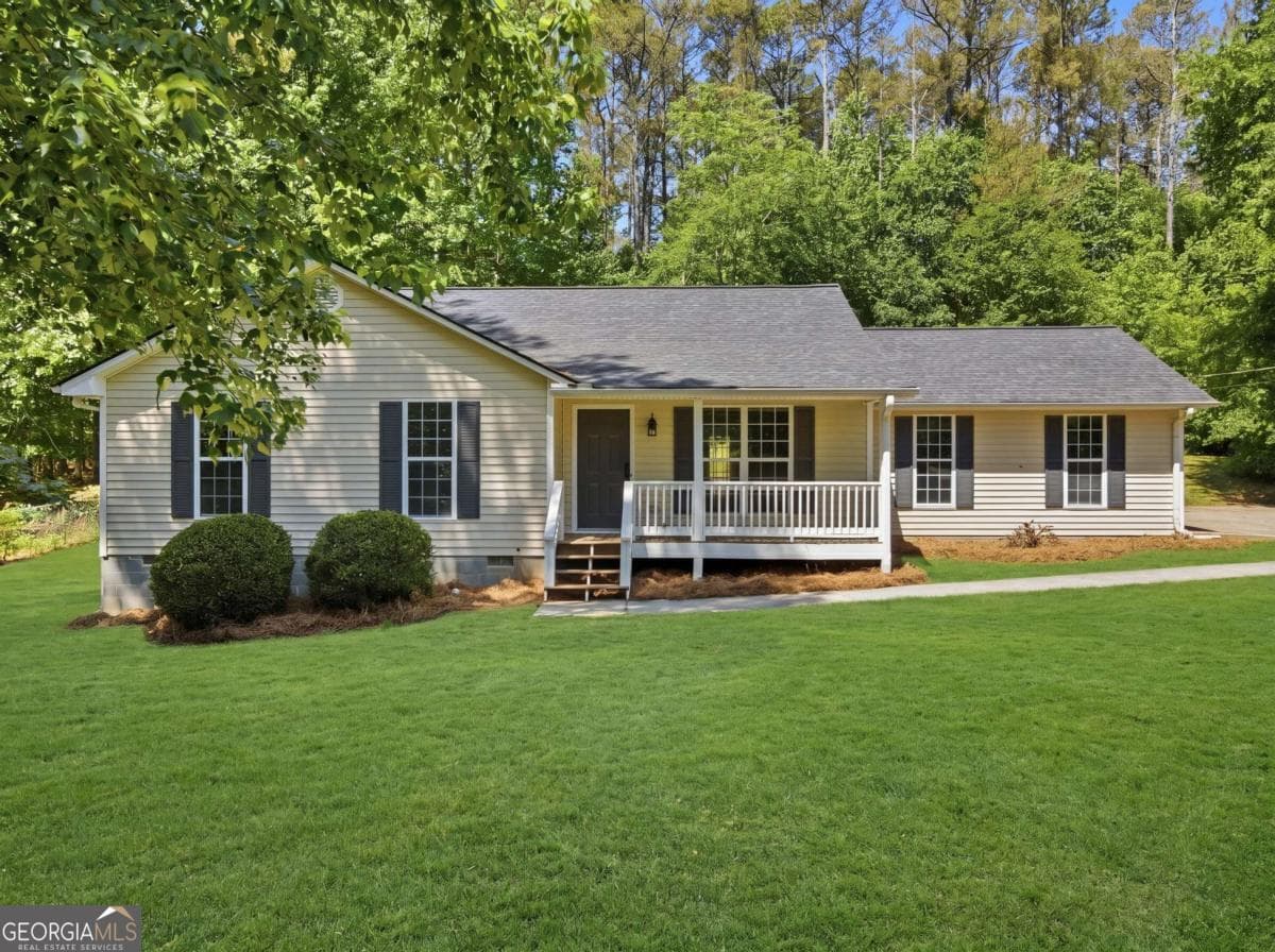 3 bedroom, 2 bathroom, 1,395 sq ft single family residence sold at 5790 Oak Grove Valley Drive, Cumming, GA 30028
