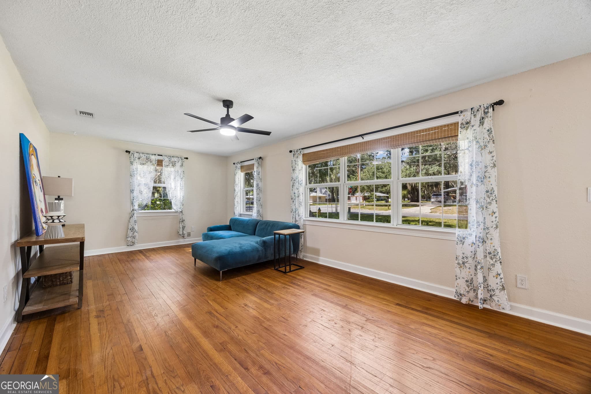 3 bedroom, 2 bathroom, 1,360 sq ft single family residence under contract at 400 Margaret Street, St. Marys, GA 31558 — photo 9