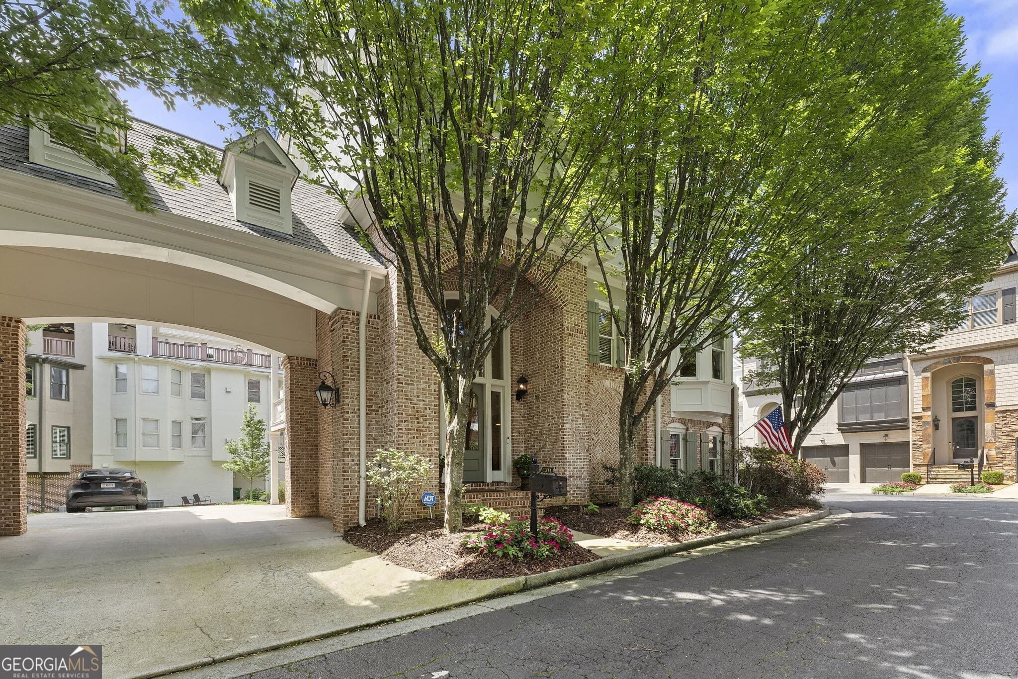3 bedroom, 3.5 bathroom, 3,492 sq ft townhouse for sale at 1377 Village Park Drive, Atlanta, GA 30319 — photo 2