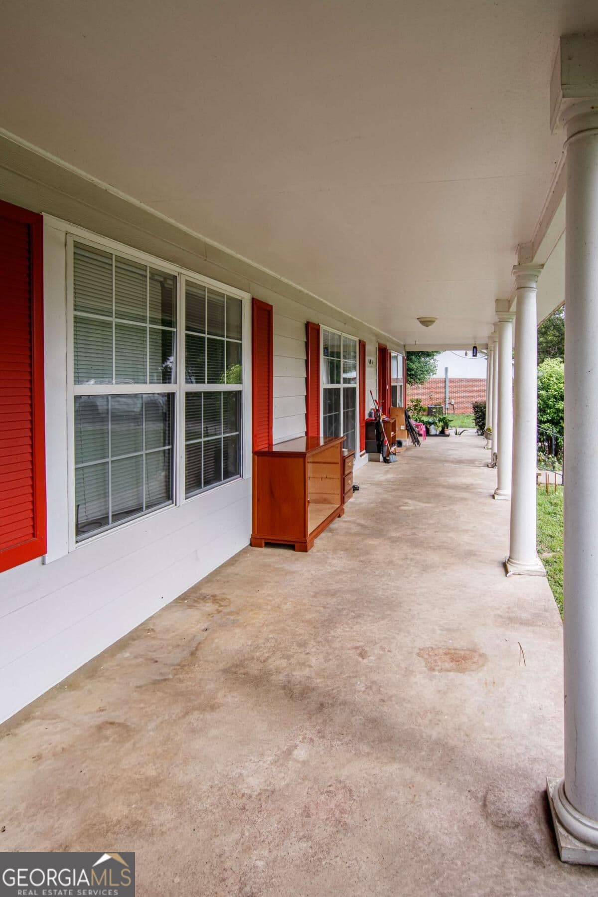 3 bedroom, 2 bathroom single family residence for sale at 604 Jackson Street, Nashville, GA 31639 — photo 3