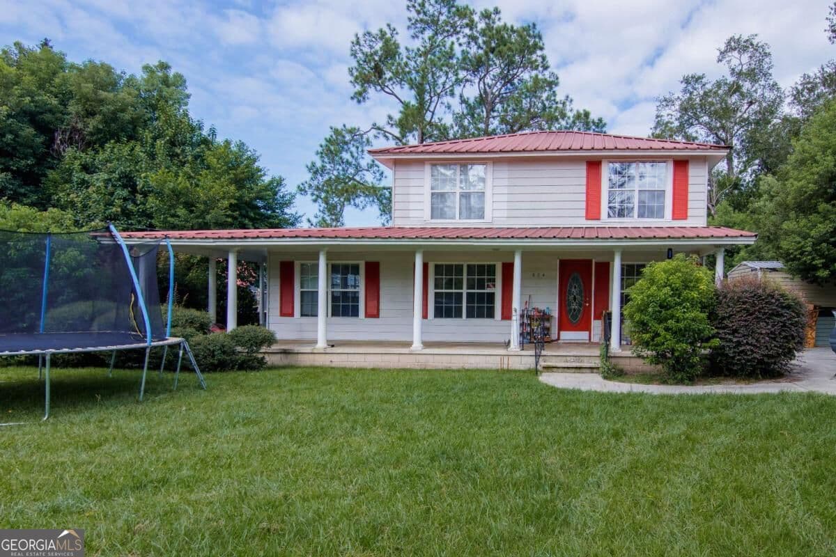 3 bedroom, 2 bathroom single family residence for sale at 604 Jackson Street, Nashville, GA 31639 — photo 5