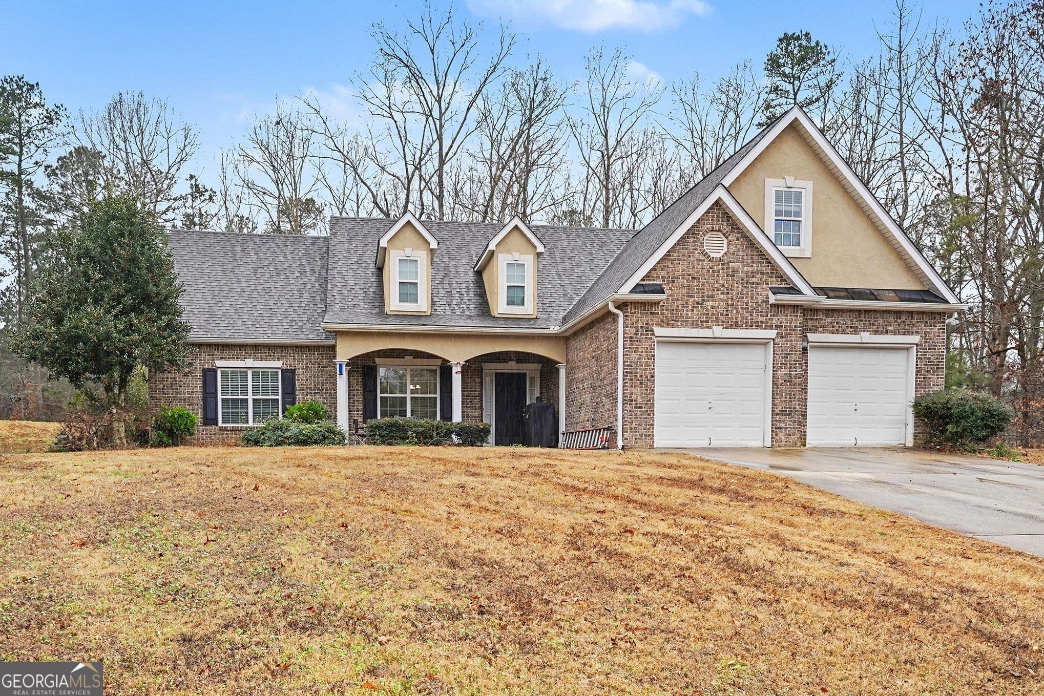 3 bedroom, 2 bathroom, 2,230 sq ft single family residence for sale at 45 Glen Ridge Court, Covington, GA 30014 — photo 2