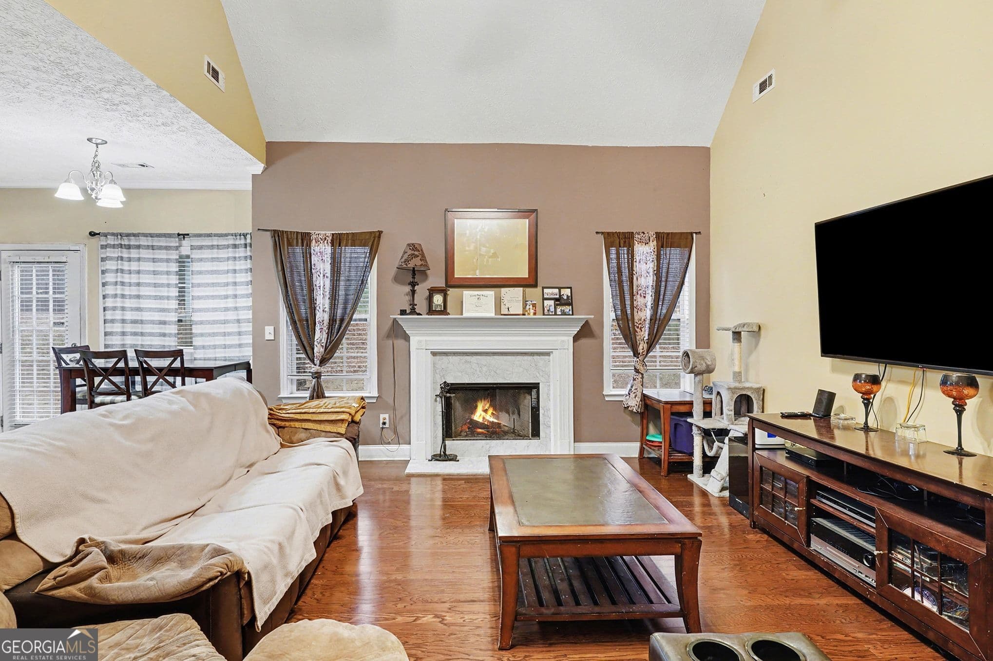 3 bedroom, 2 bathroom, 2,230 sq ft single family residence for sale at 45 Glen Ridge Court, Covington, GA 30014 — photo 6