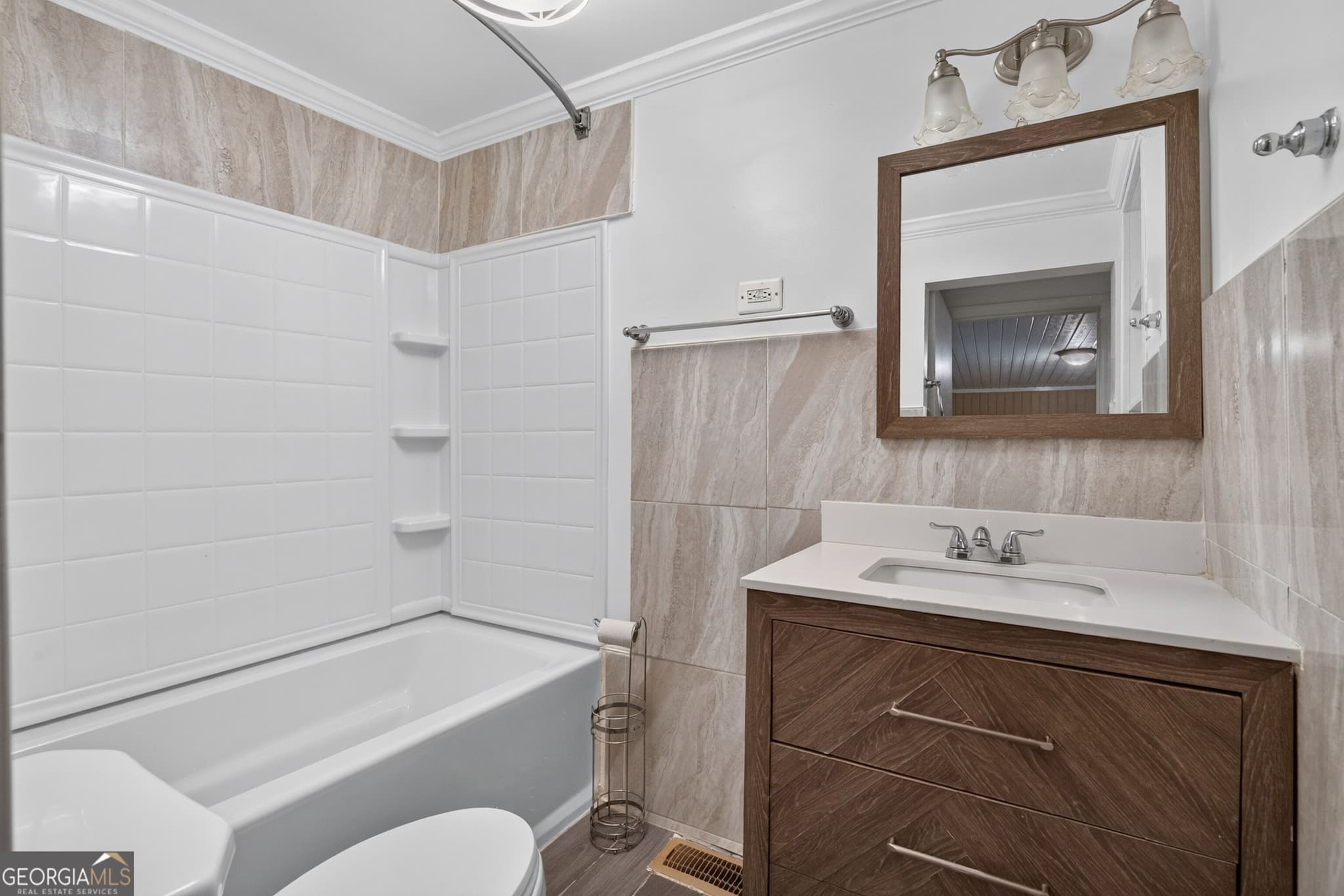 5 bedroom, 3 bathroom, 2,669 sq ft single family residence for sale at 2229 Lee Street, Brunswick, GA 31520 — photo 10